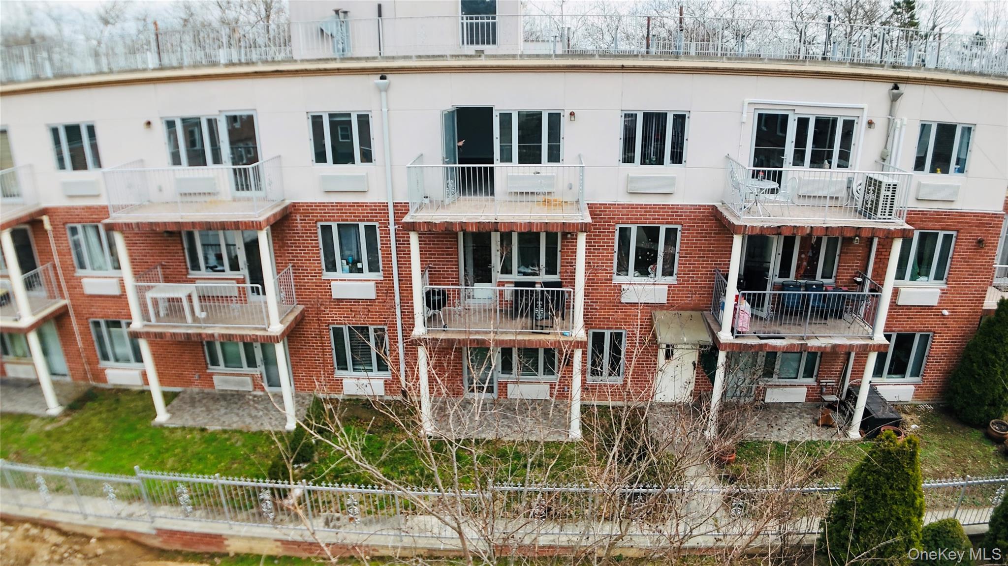 6434 Grand Central Parkway 3d Property Photo 17