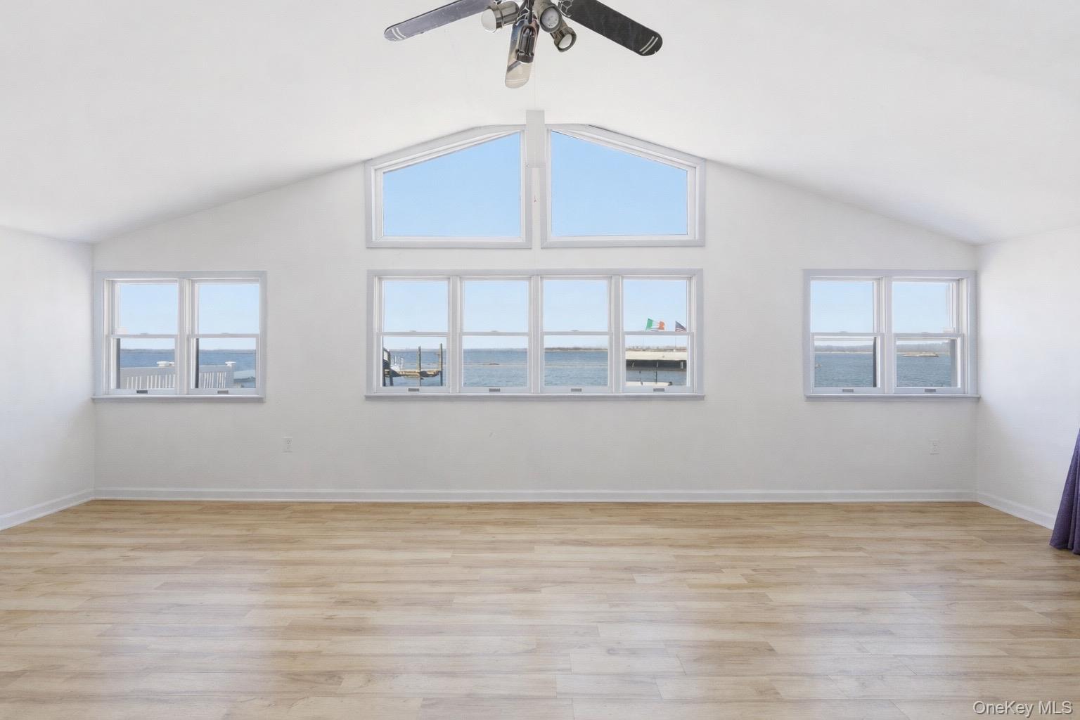 631 Cross Bay Boulevard Property Photo 11