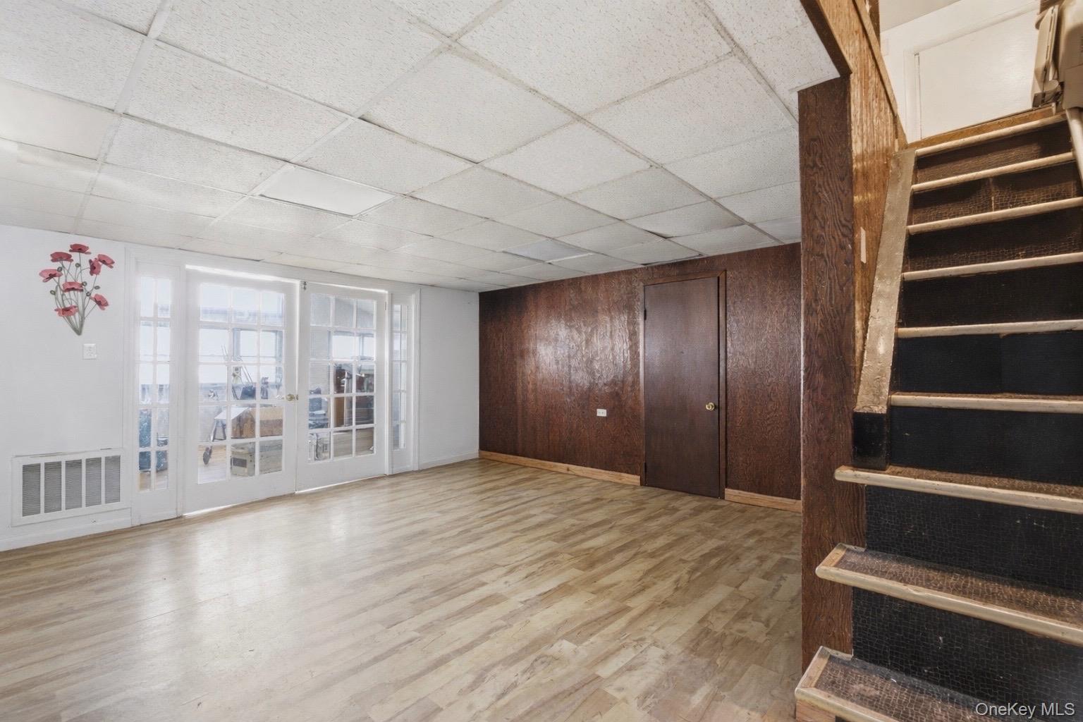 631 Cross Bay Boulevard Property Photo 13