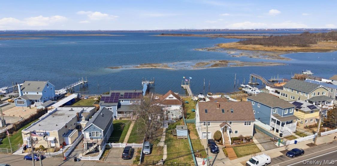 631 Cross Bay Boulevard Property Photo 17
