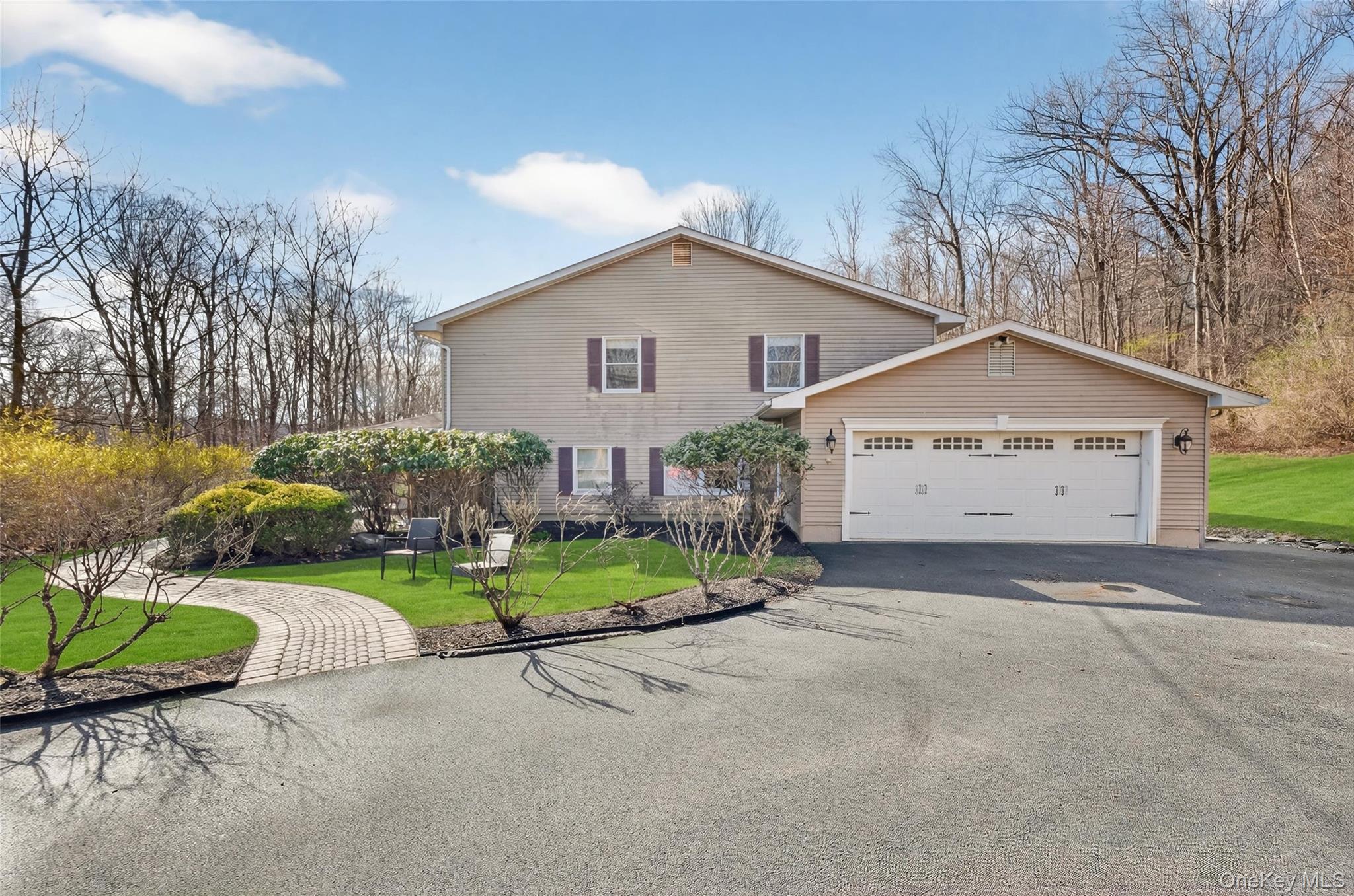 155 Roselawn Road Property Photo 3