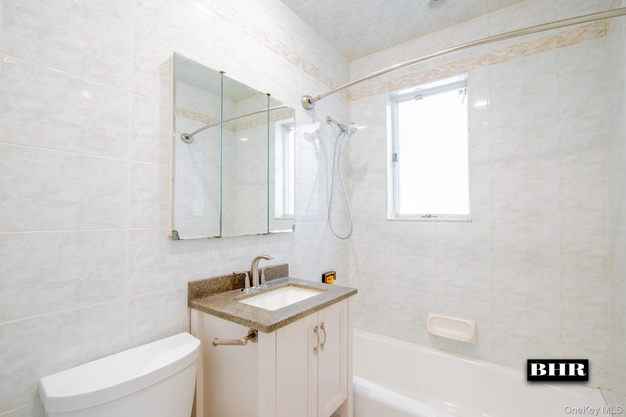 154 Beaumont Street Property Photo 6