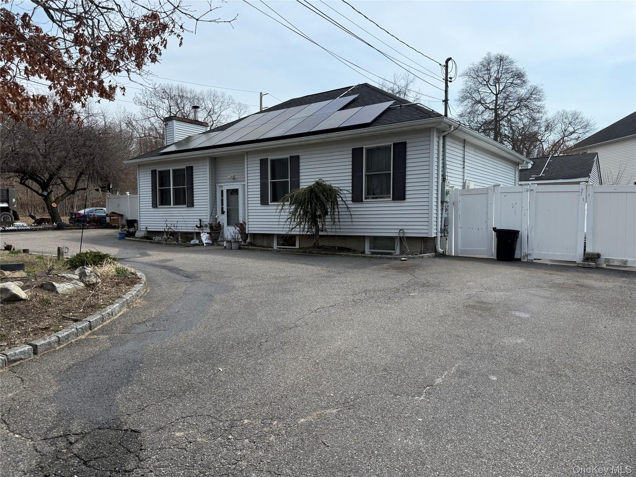 2 1st Street Property Photo 5