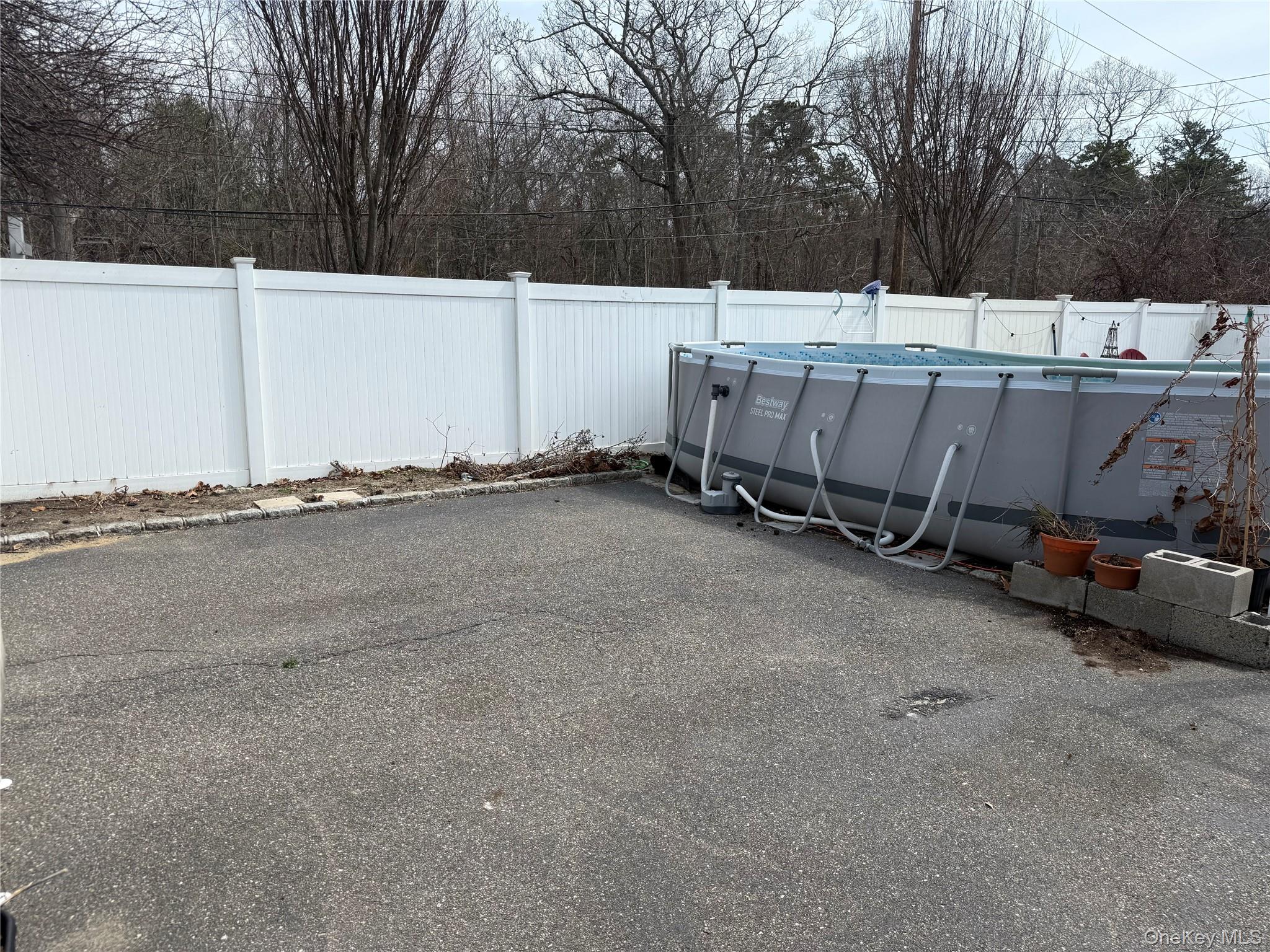 2 1st Street Property Photo 8