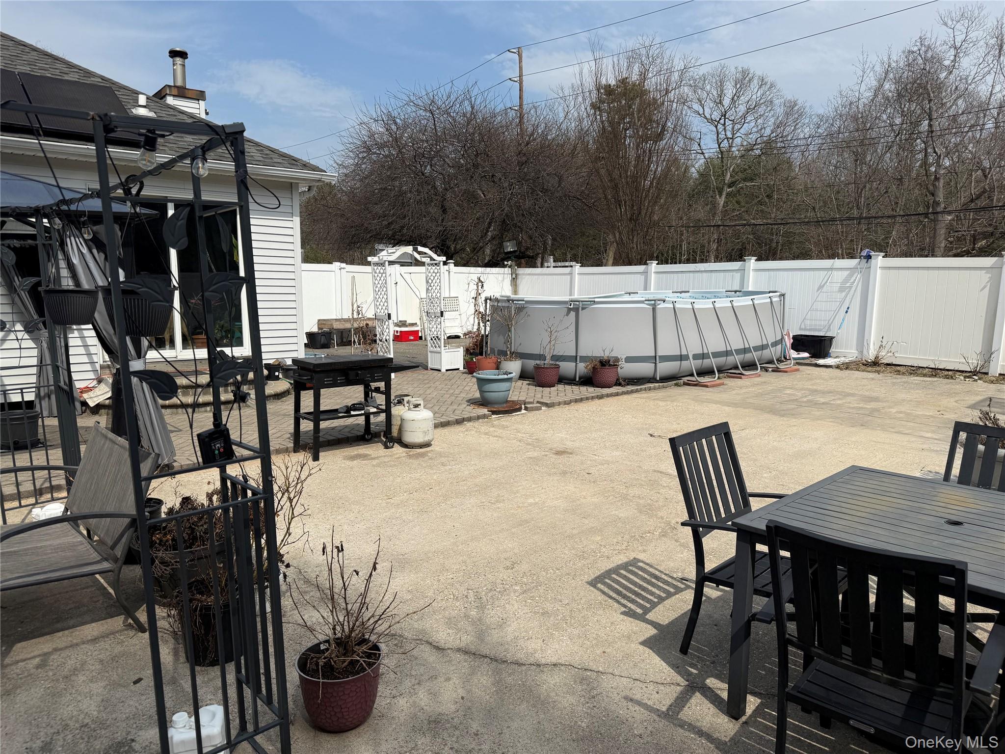 2 1st Street Property Photo 13