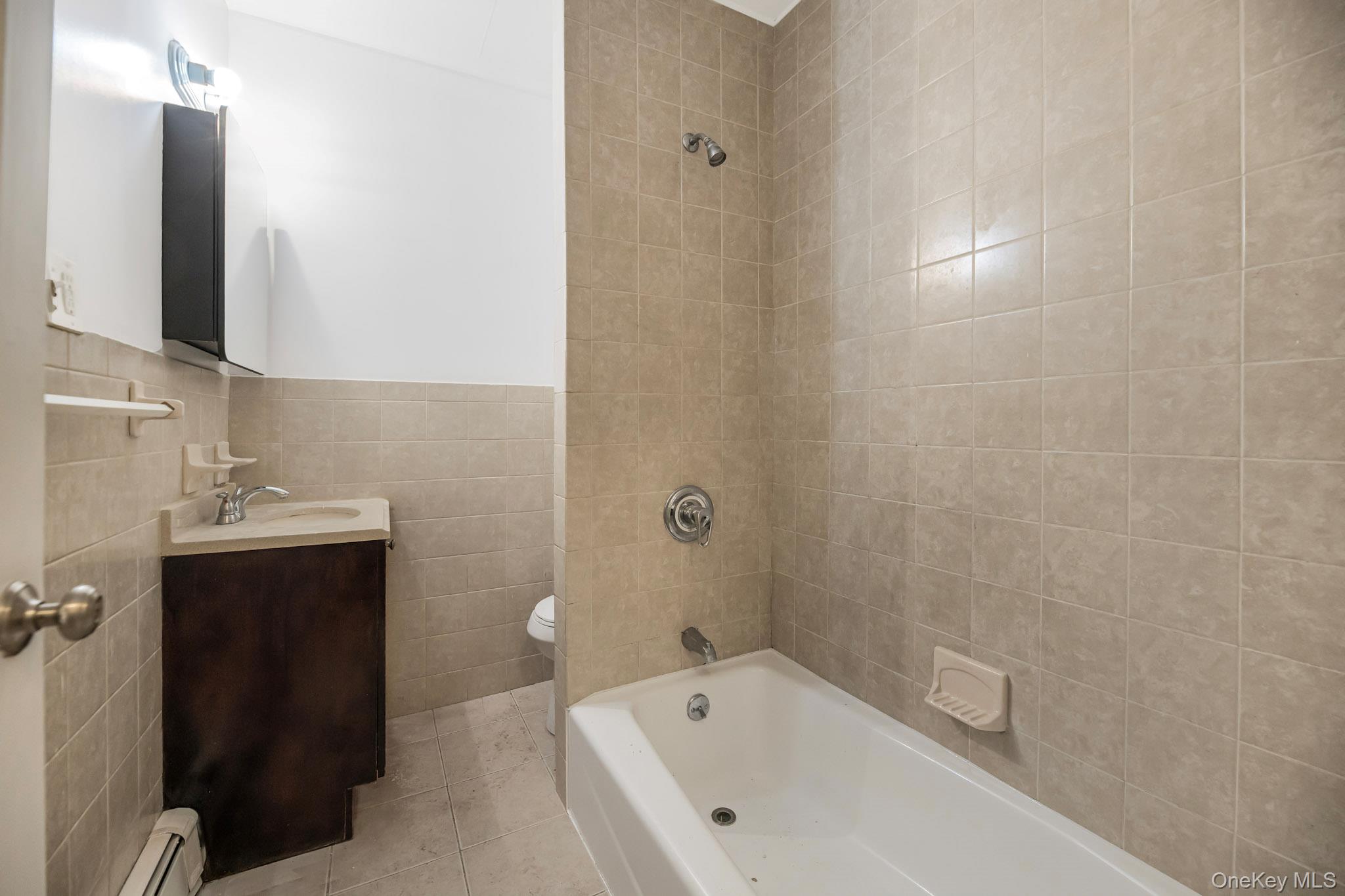 13 Beach Street Property Photo 11