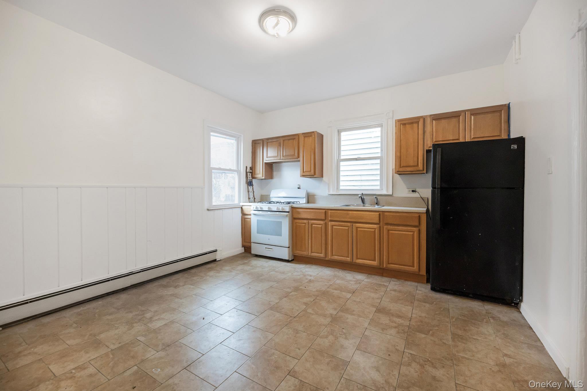 13 Beach Street Property Photo 12