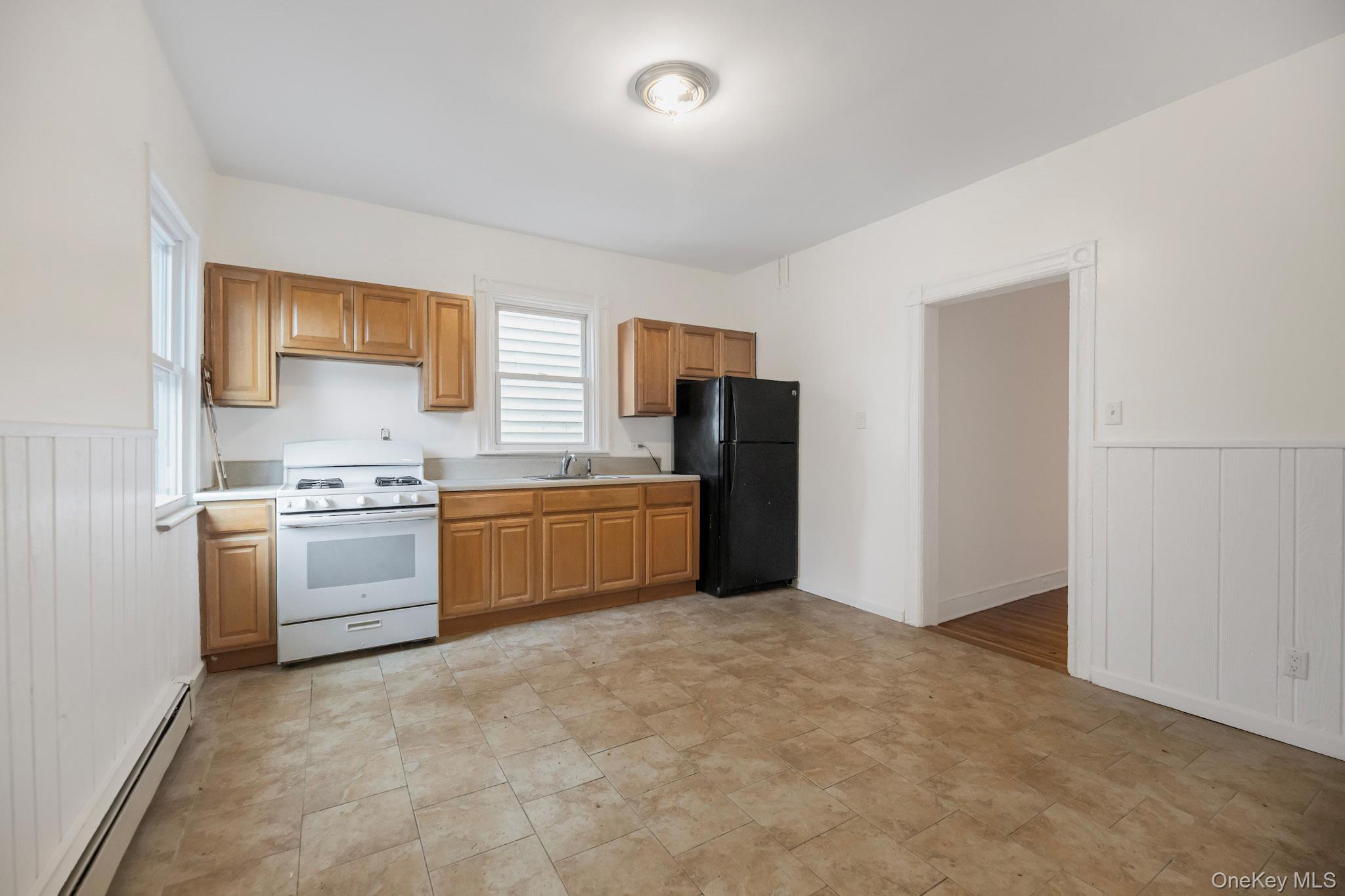 13 Beach Street Property Photo 13