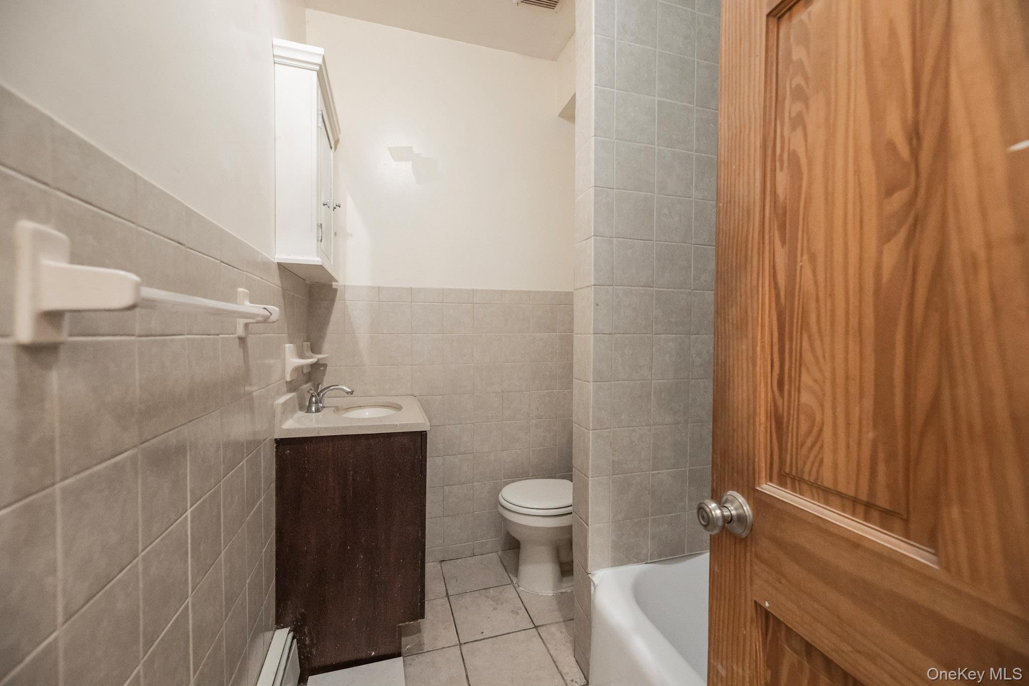 13 Beach Street Property Photo 23