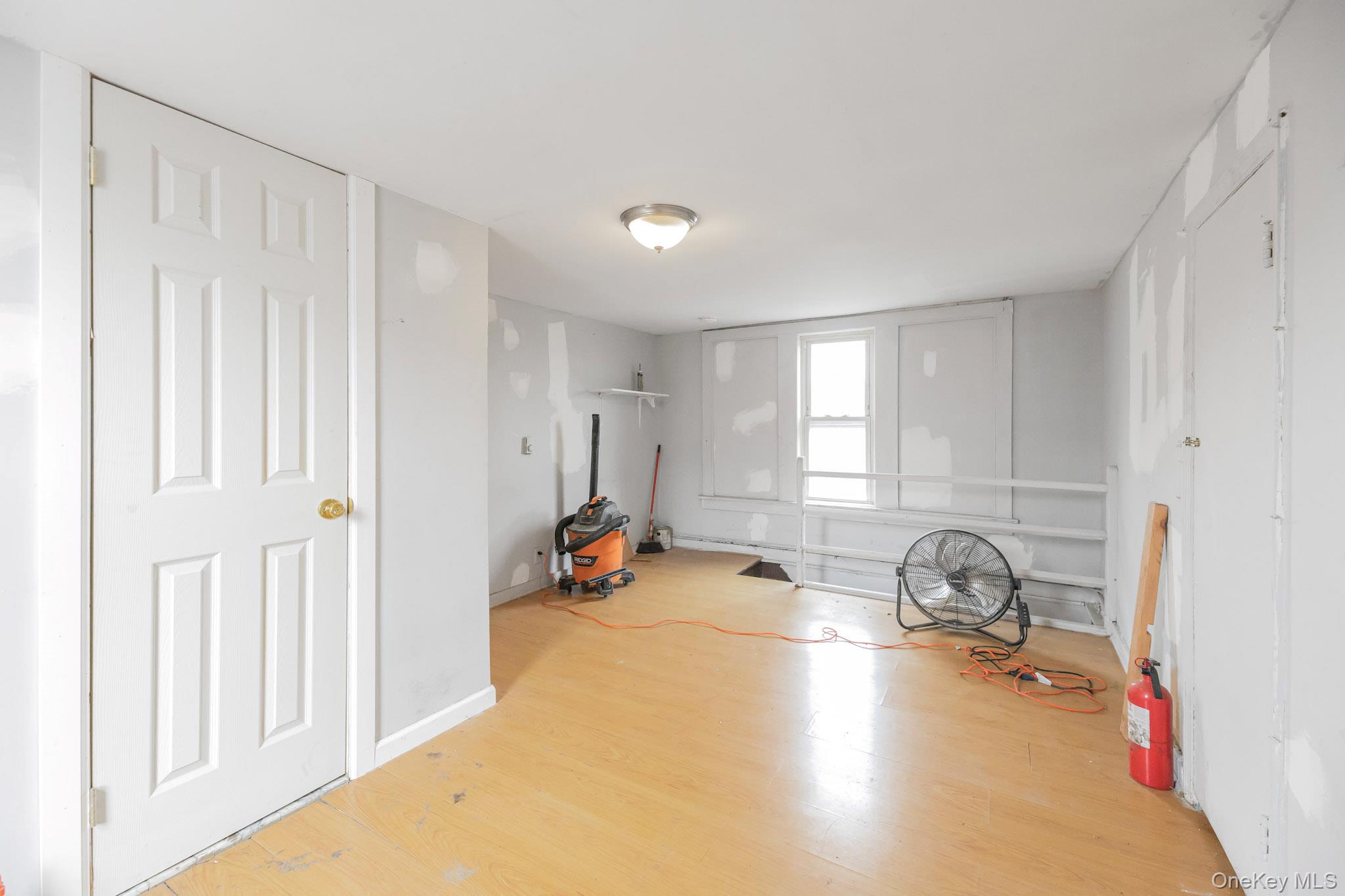 13 Beach Street Property Photo 27