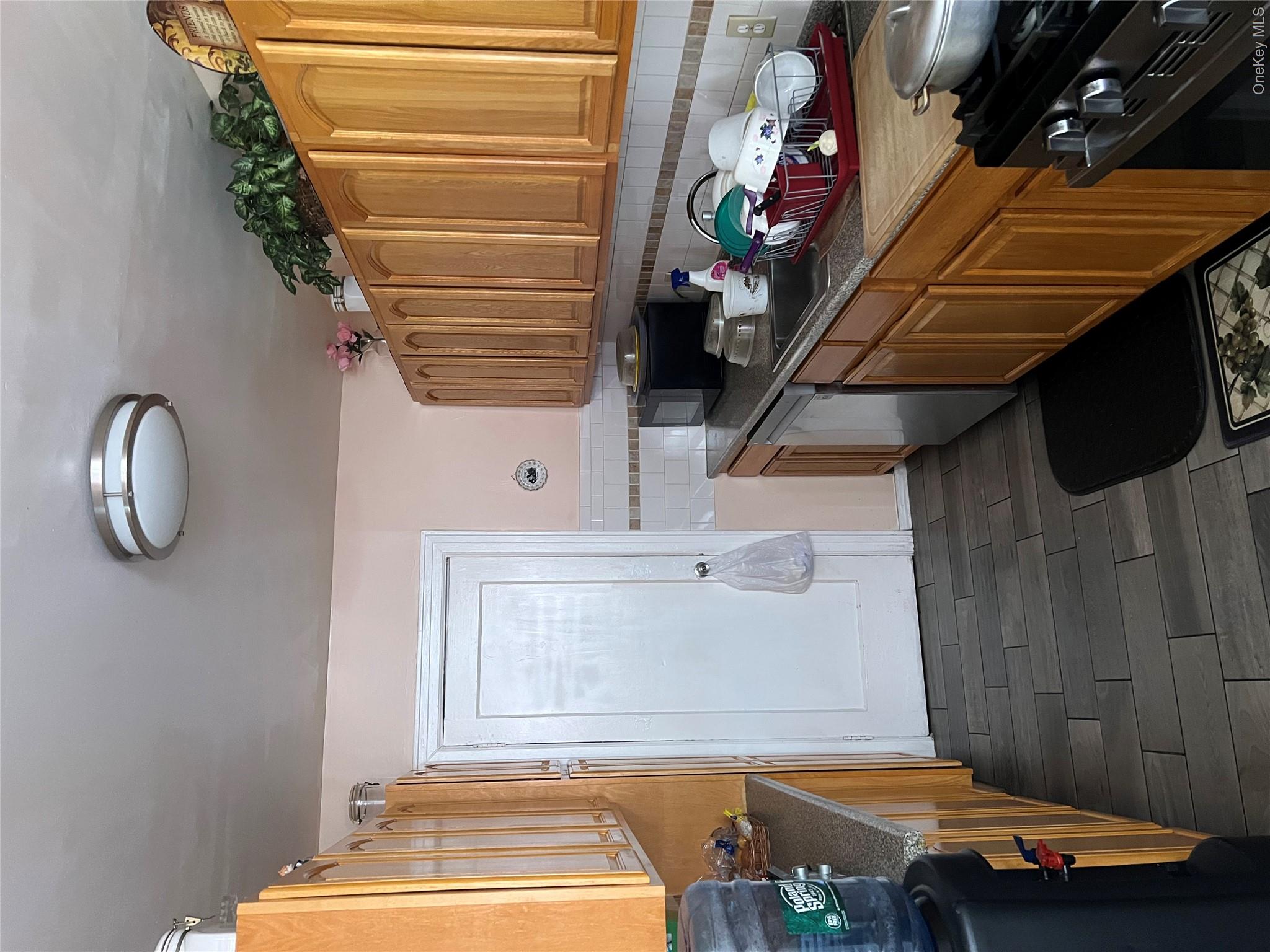 14214 231st Street Property Photo 7