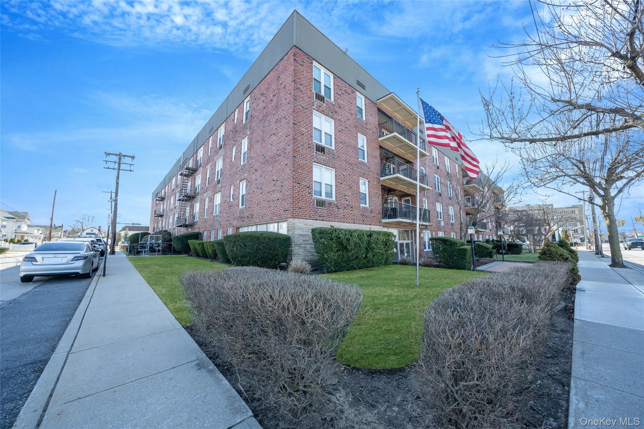 60 Hempstead Avenue 1o Property Photo 22