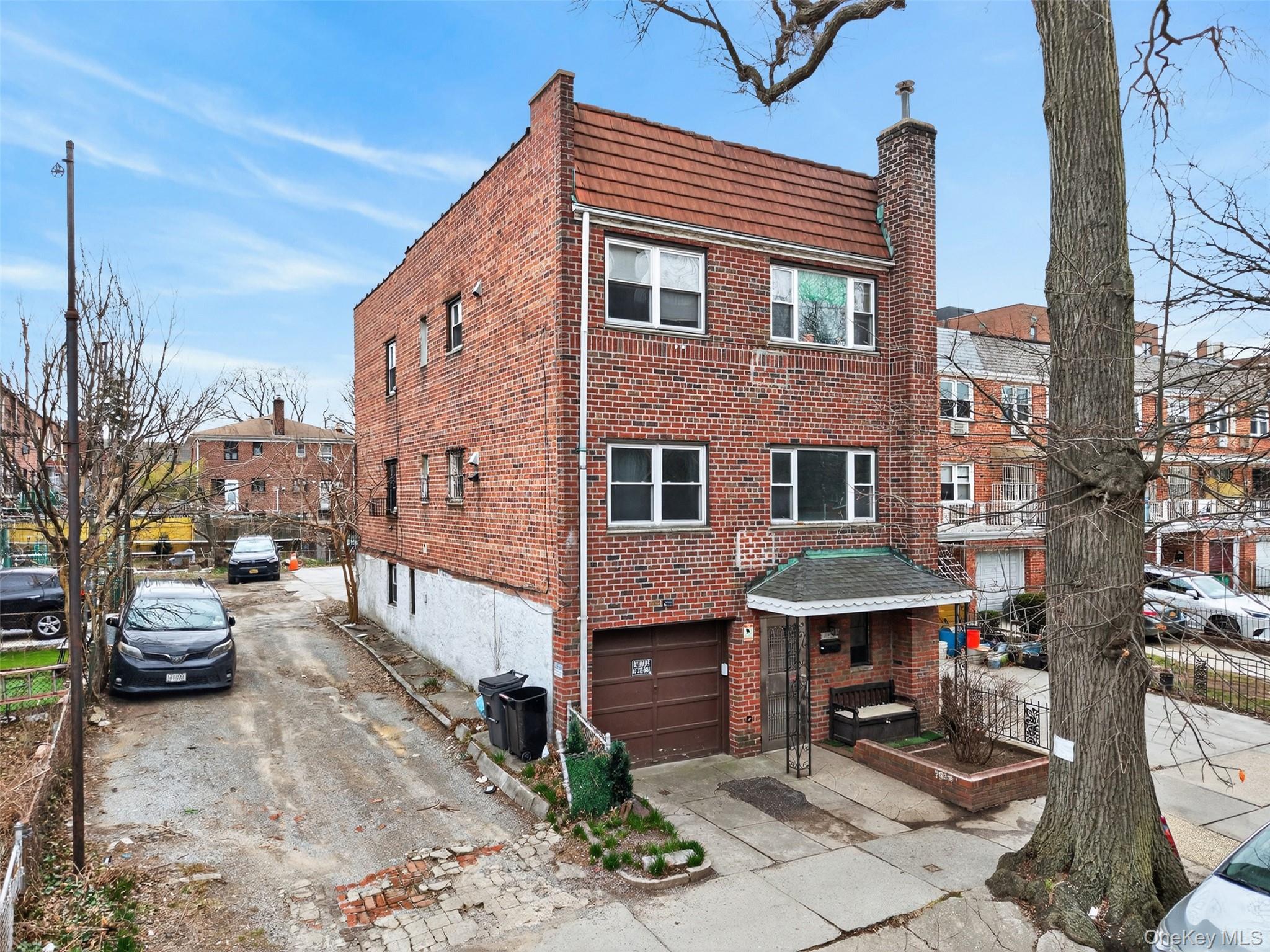 147-50 Barclay Avenue Property Photo 2