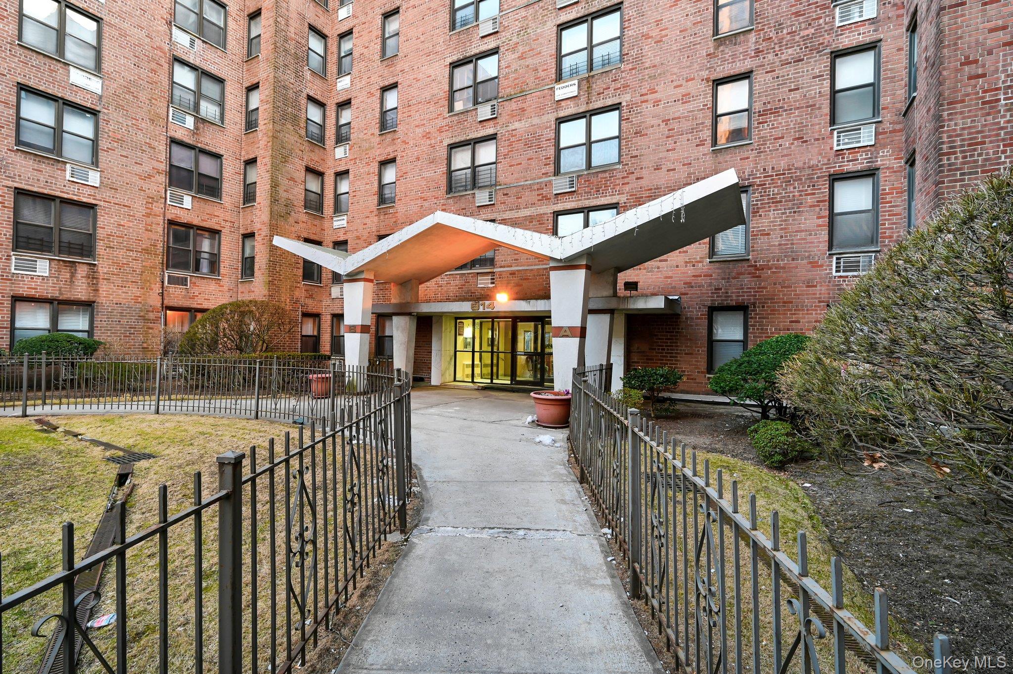 814 B Unit 1e Tilden Street 1 E Property Photo 1