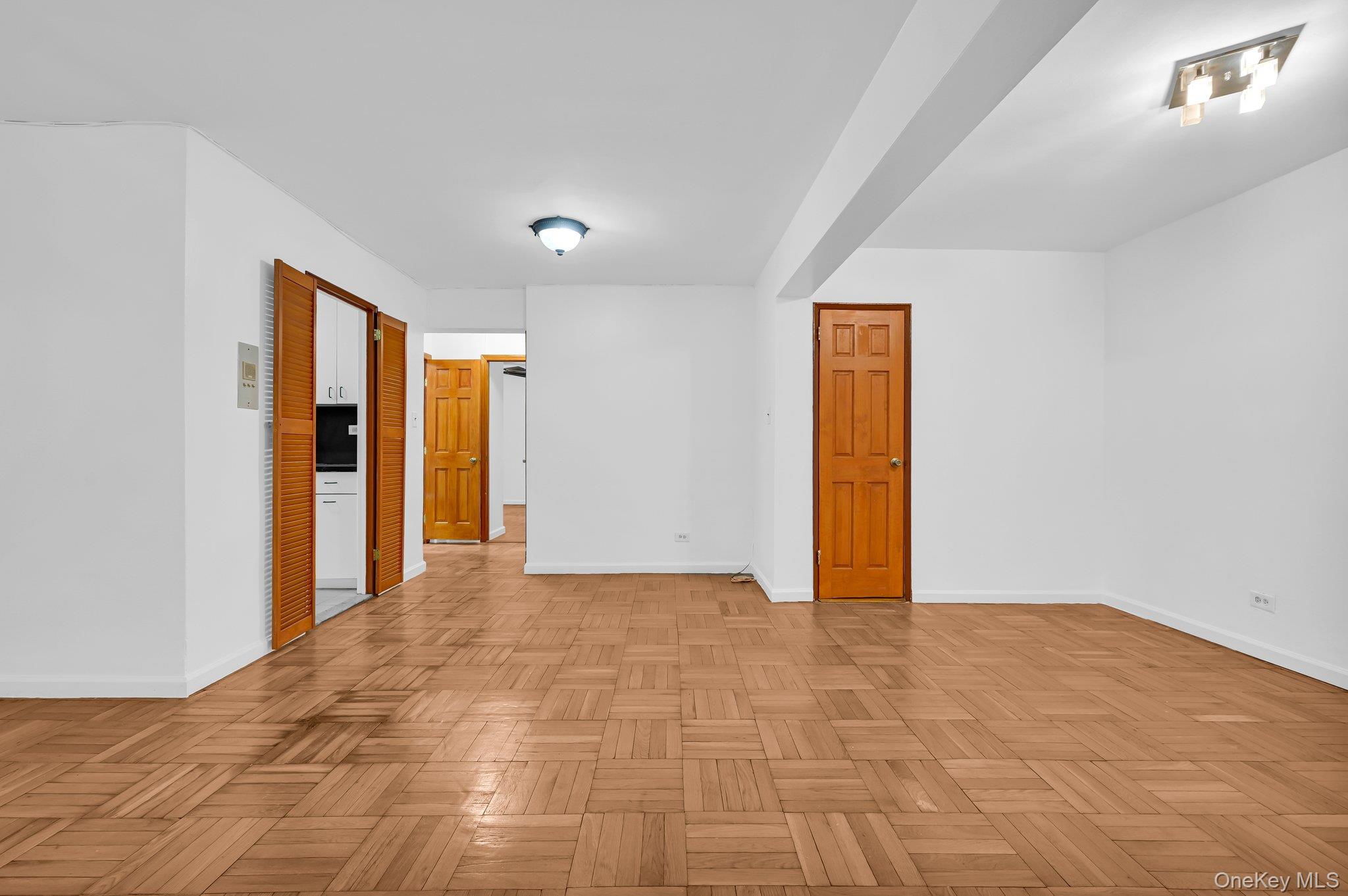 814 B Unit 1e Tilden Street 1 E Property Photo 7
