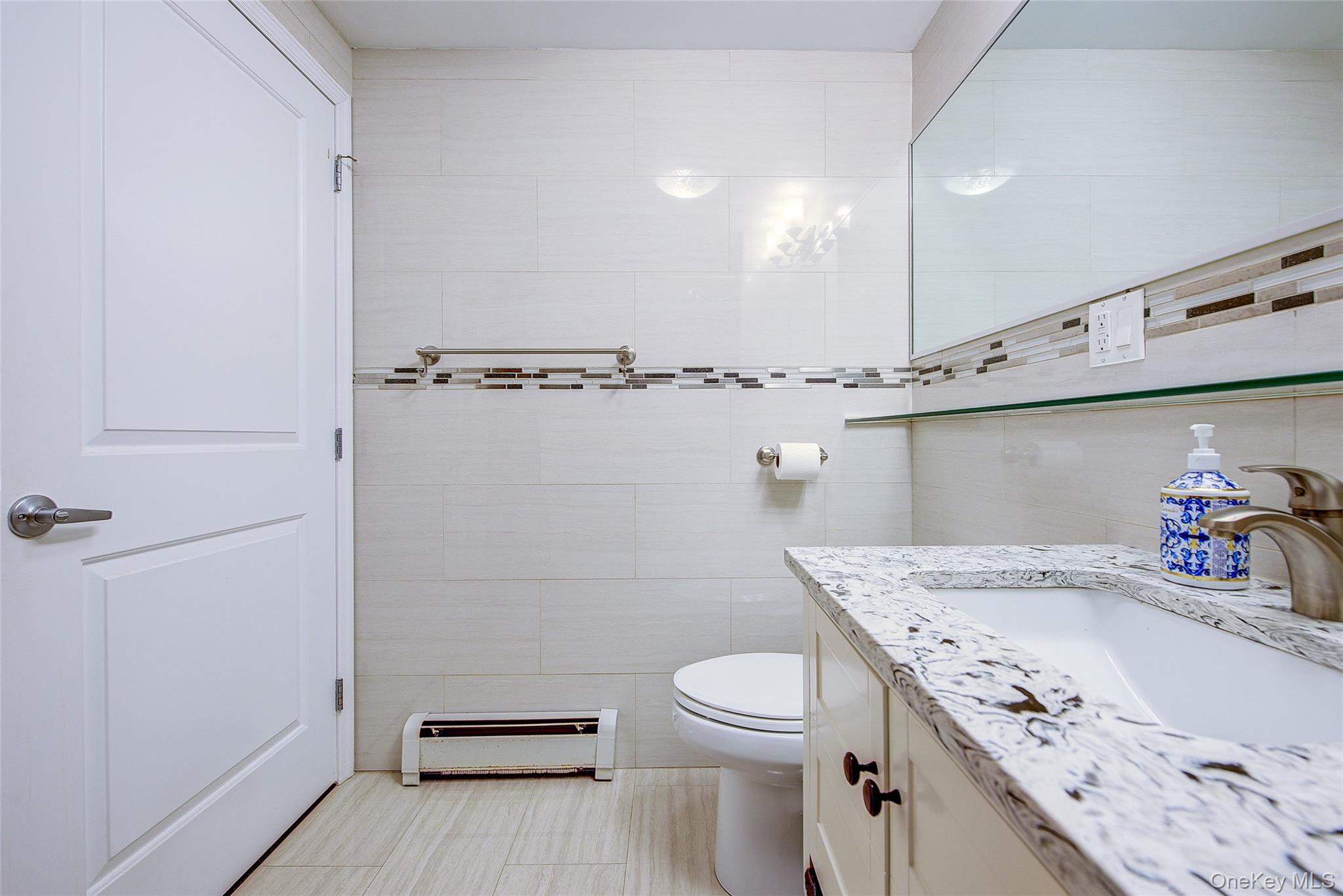 84-05 Queens Boulevard 5c Property Photo 13