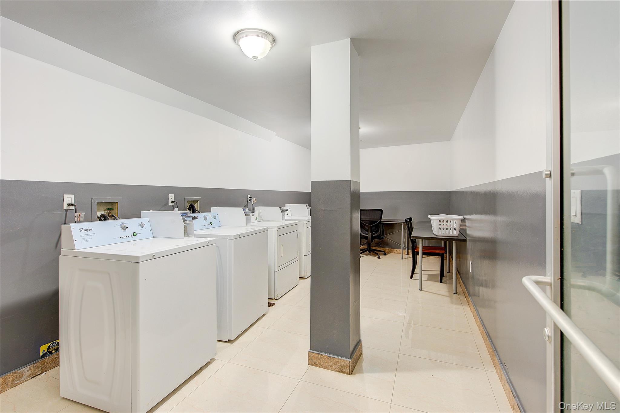 84-05 Queens Boulevard 5c Property Photo 20