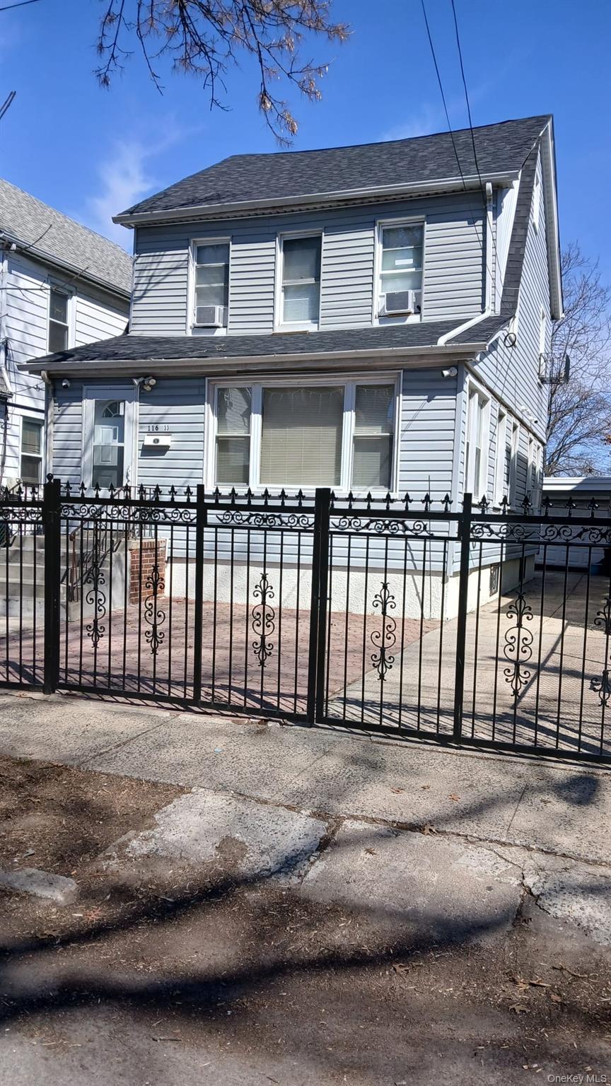 11633 198 Th Street Property Photo 1