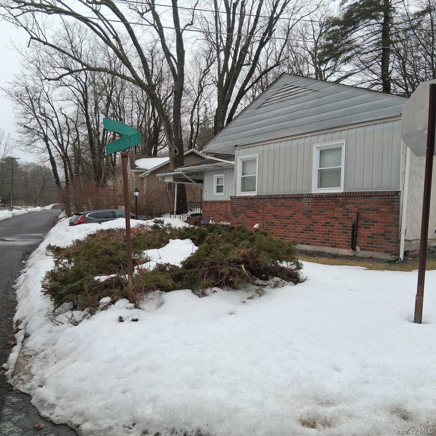 18 York Avenue Property Photo 4