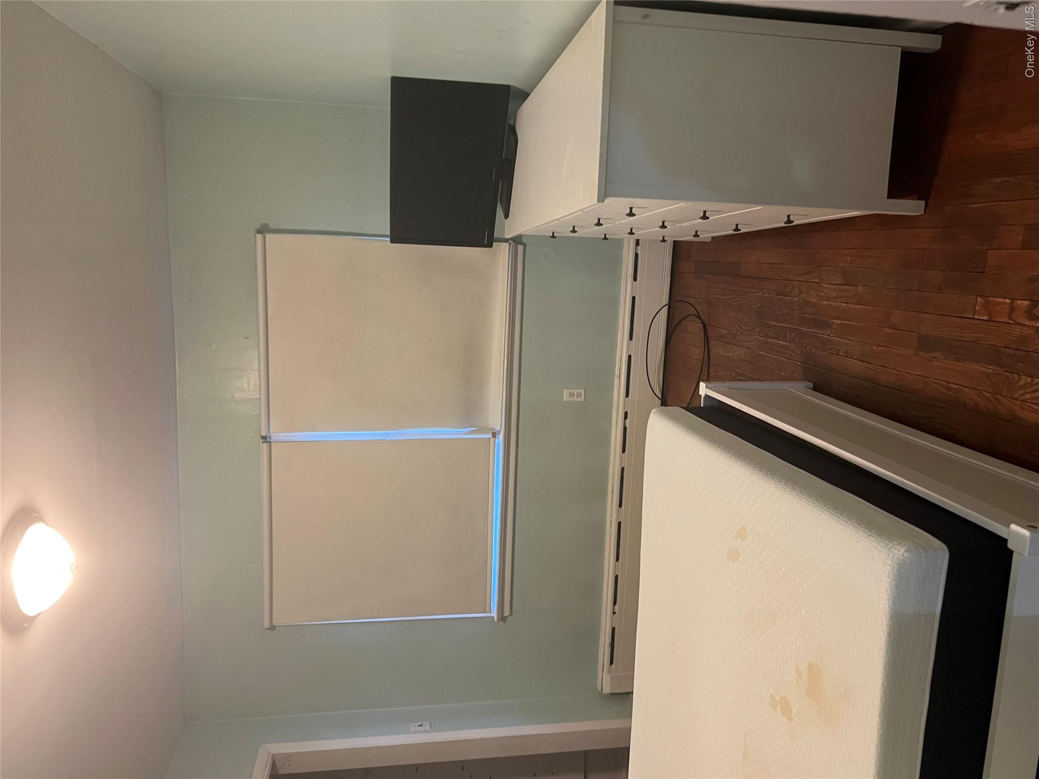 18 York Avenue Property Photo 24