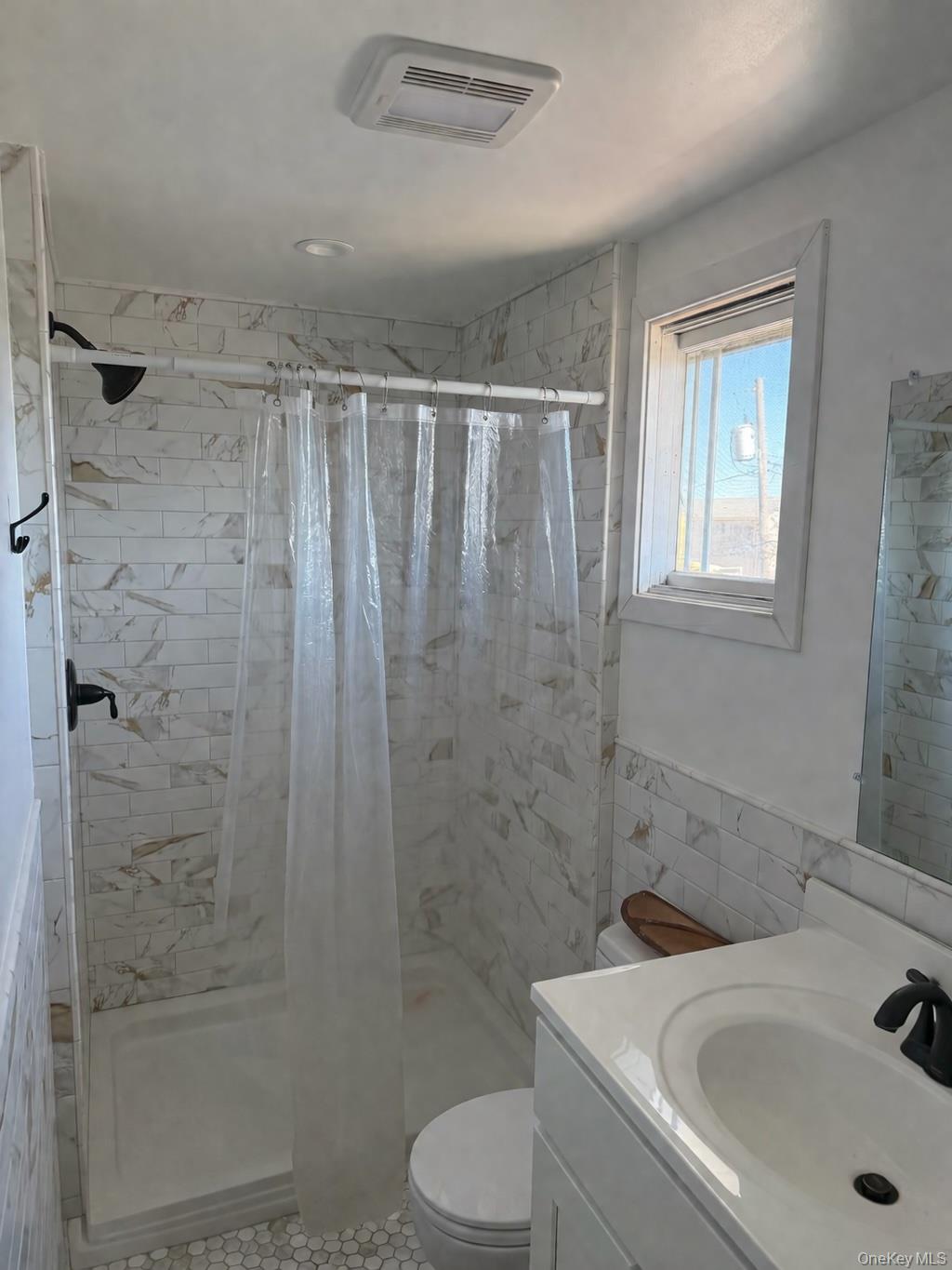 78 E Bayview Avenue 14 Property Photo 4