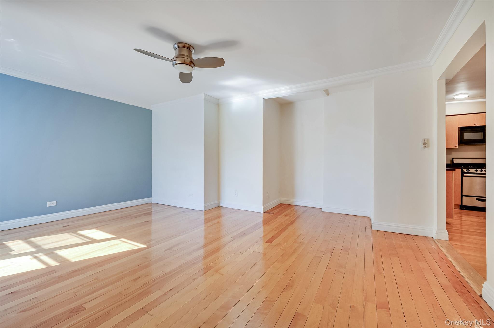 39-35 51st Street 6e Property Photo 7