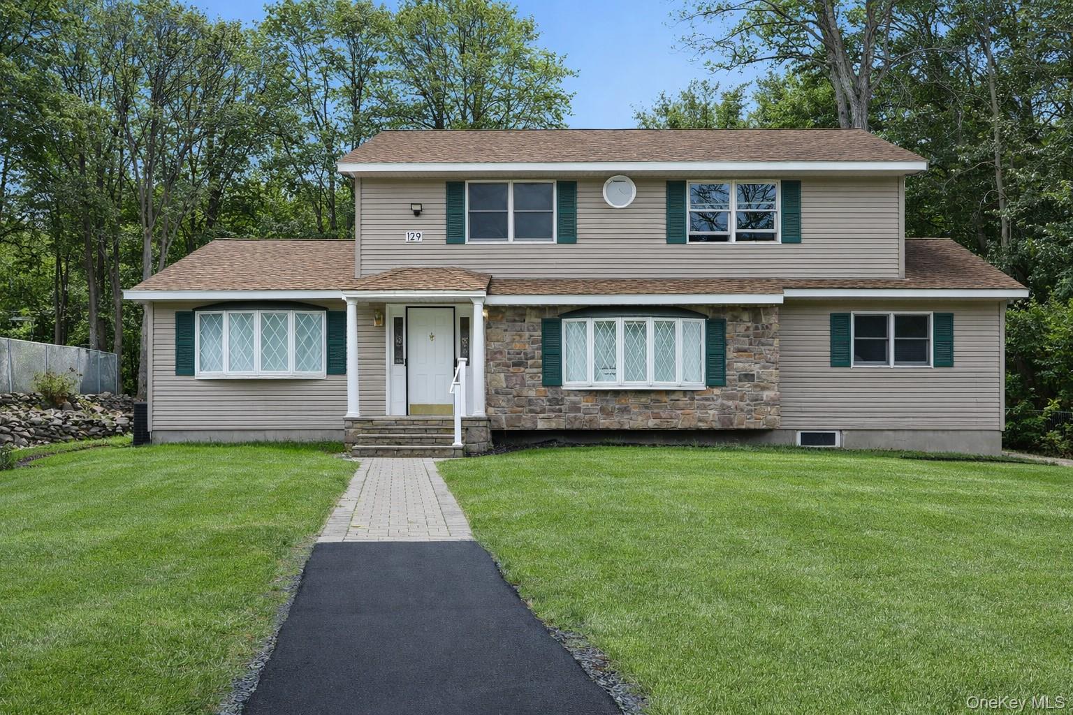 129 Franklin Avenue Property Photo 2