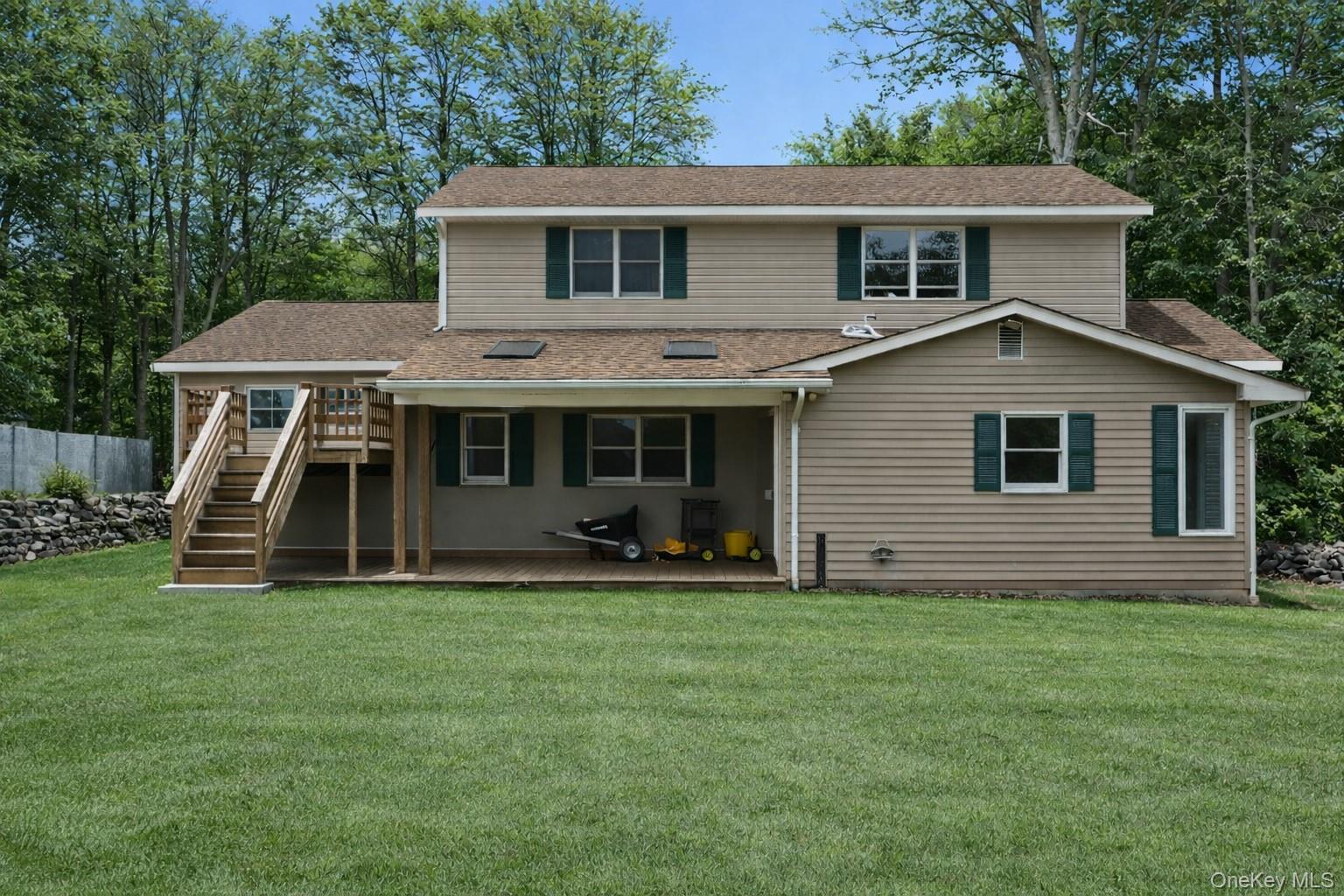 129 Franklin Avenue Property Photo 3