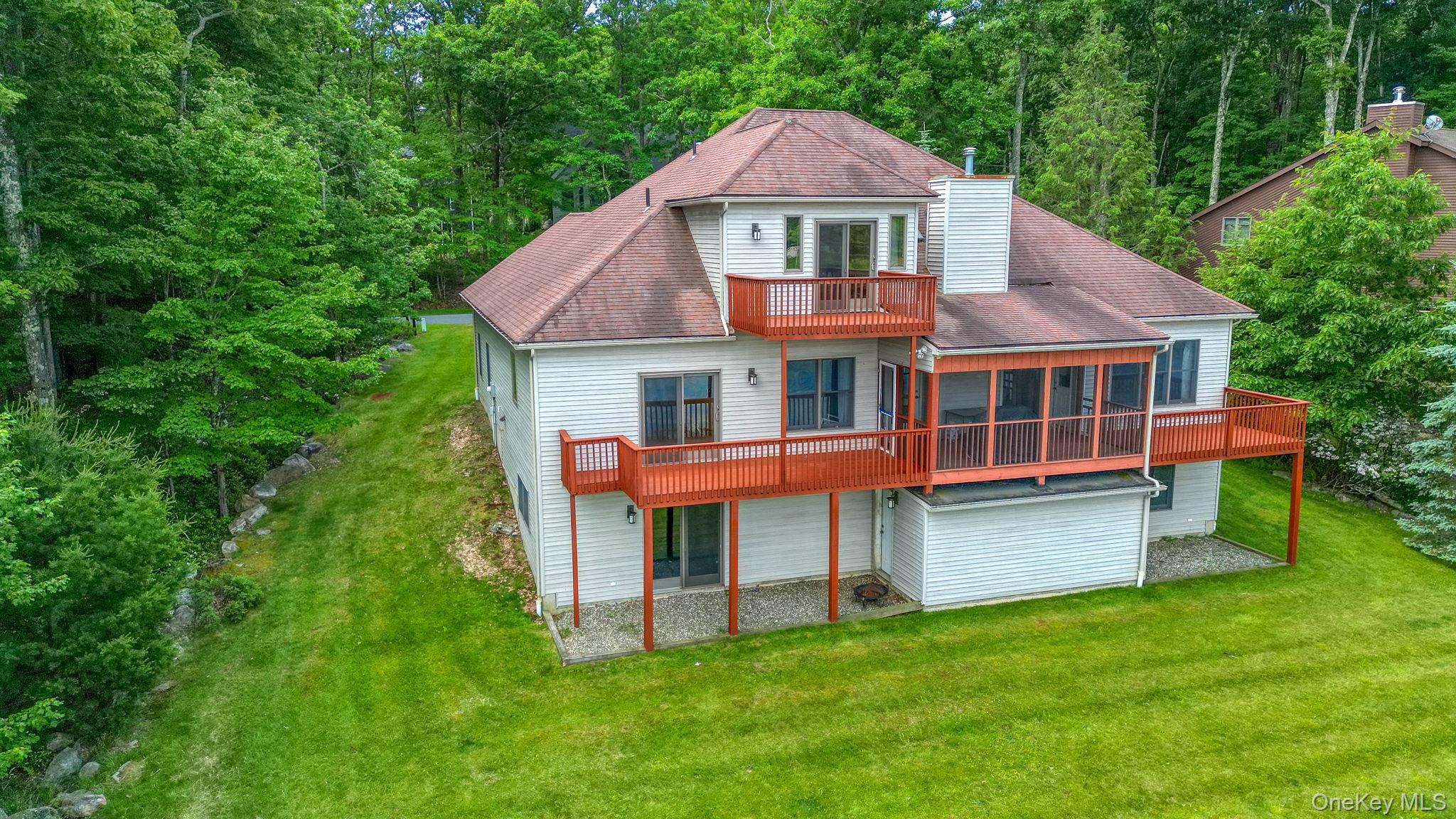 9 Surrey Street Property Photo 12