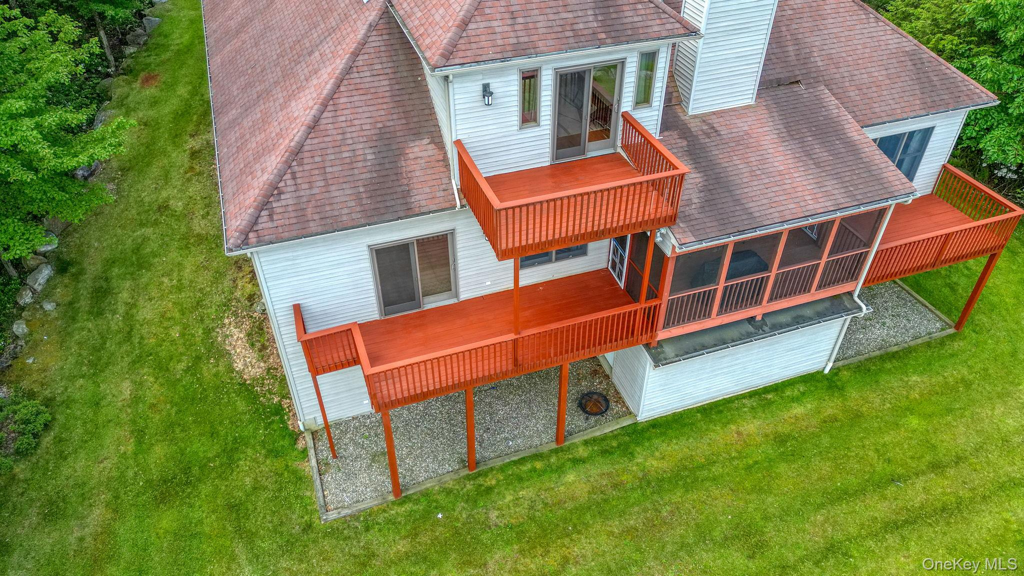 9 Surrey Street Property Photo 13
