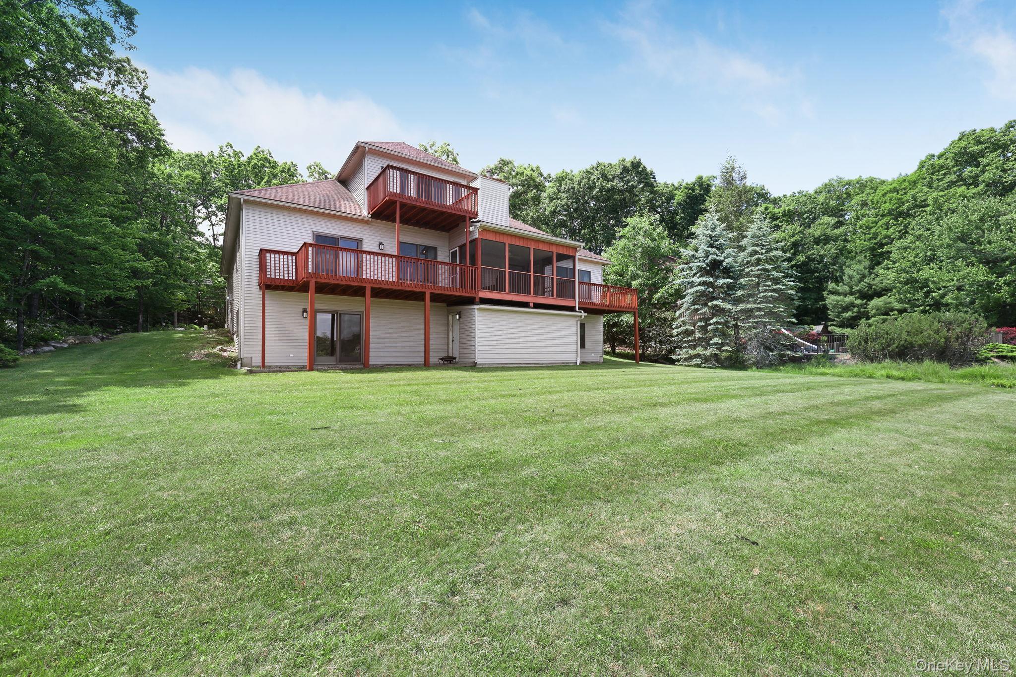 9 Surrey Street Property Photo 17