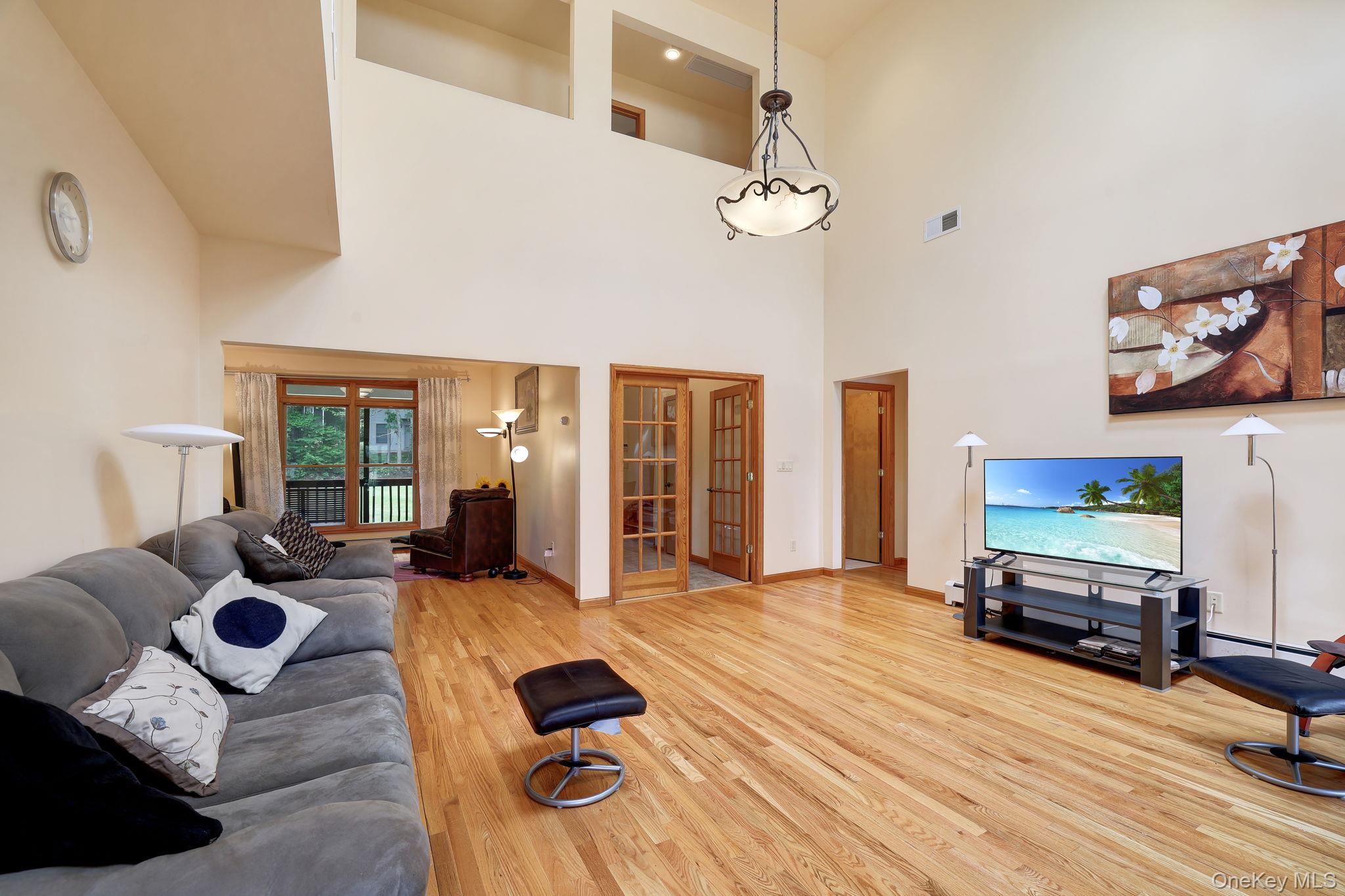 9 Surrey Street Property Photo 24