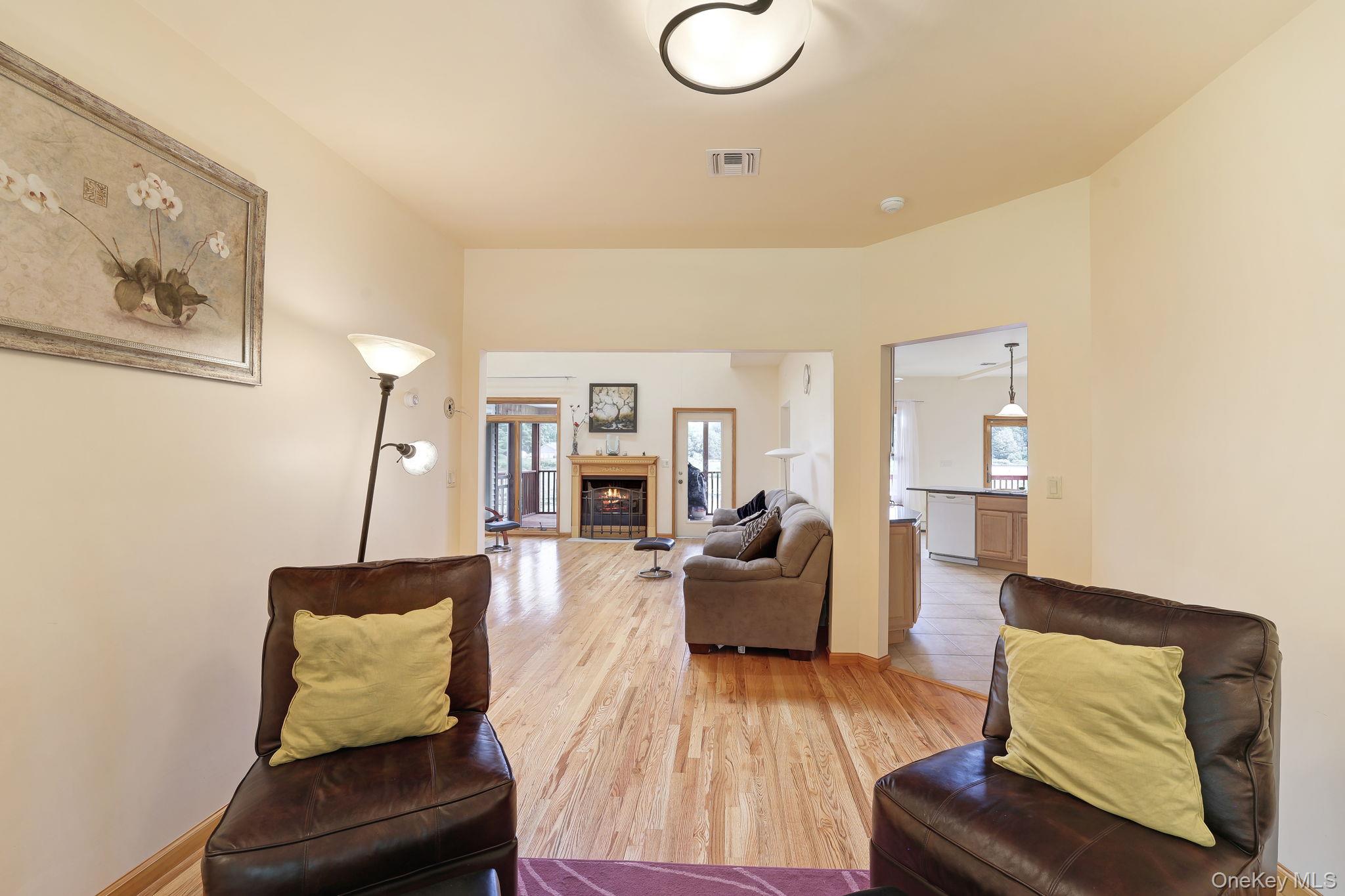 9 Surrey Street Property Photo 33
