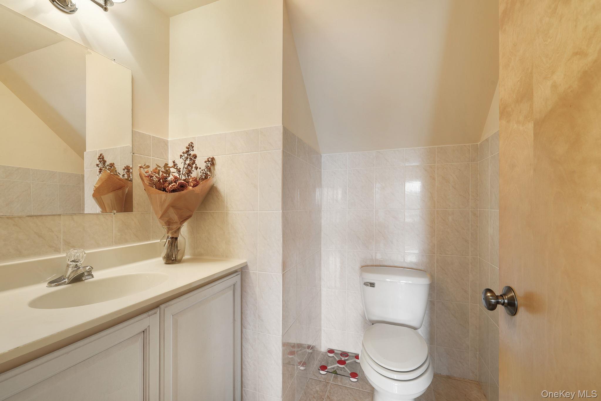 9 Surrey Street Property Photo 34