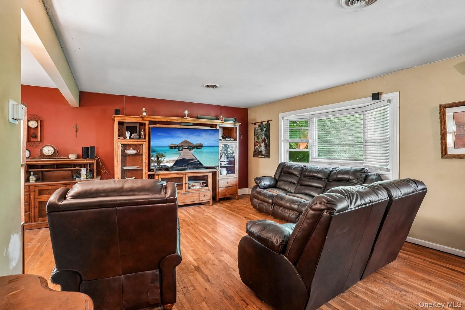 14 Helms Hill Road Property Photo 2