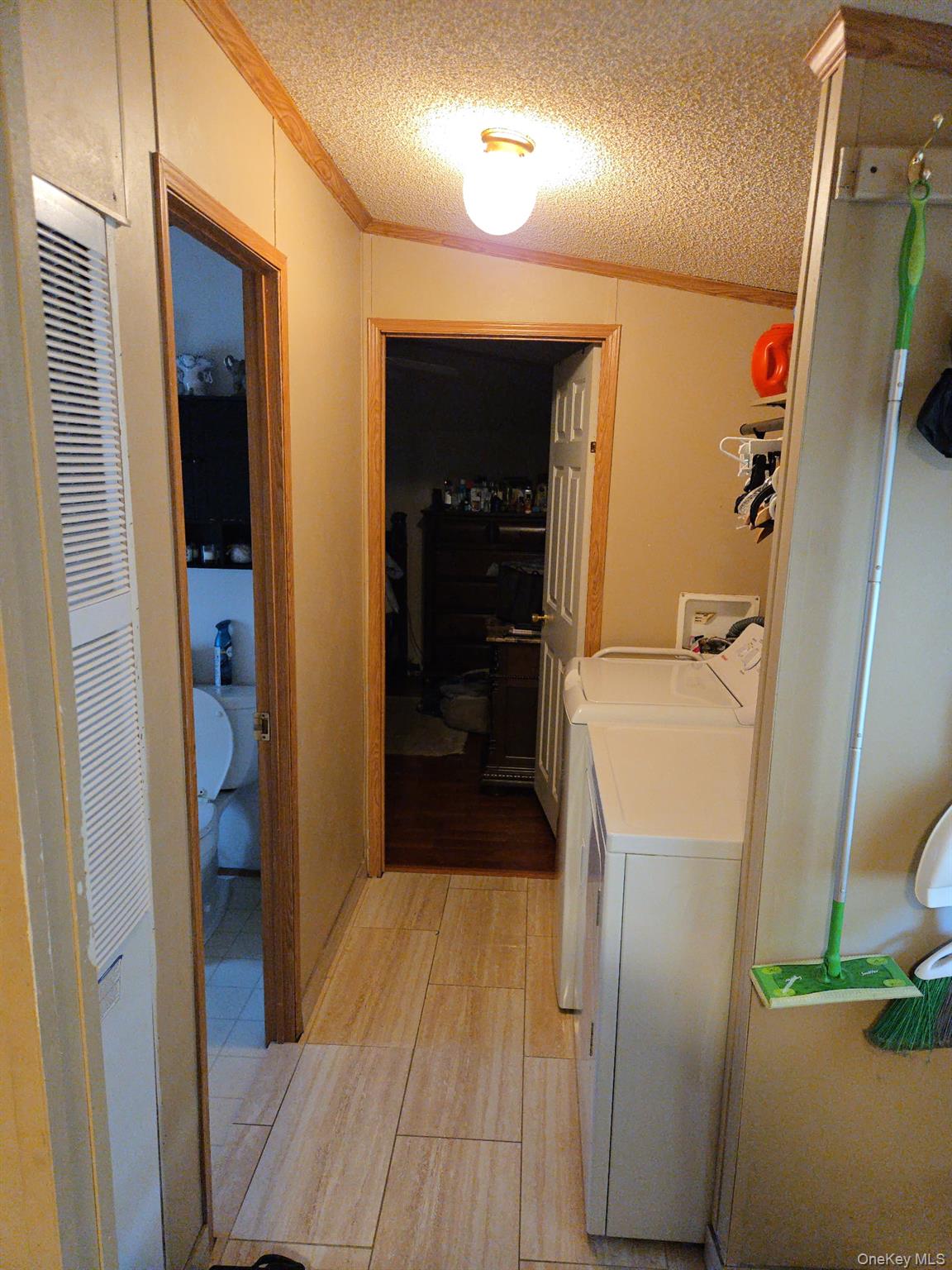 2701 Goethals Road H4 Property Photo 9