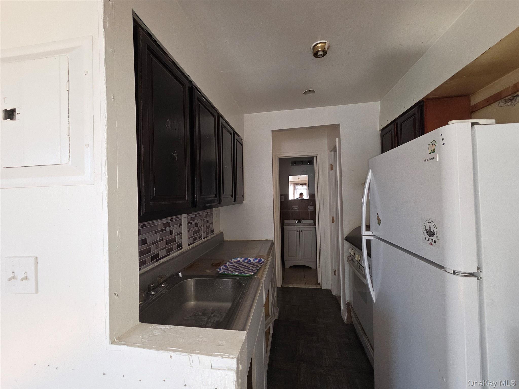 86-16 60th Avenue 3c Property Photo 6