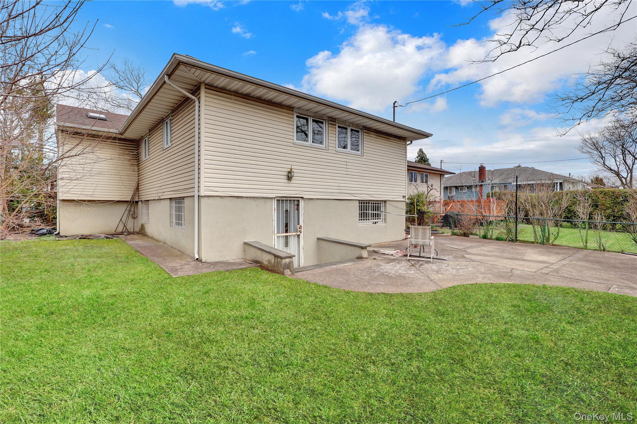 125 Marcus Avenue Property Photo 23