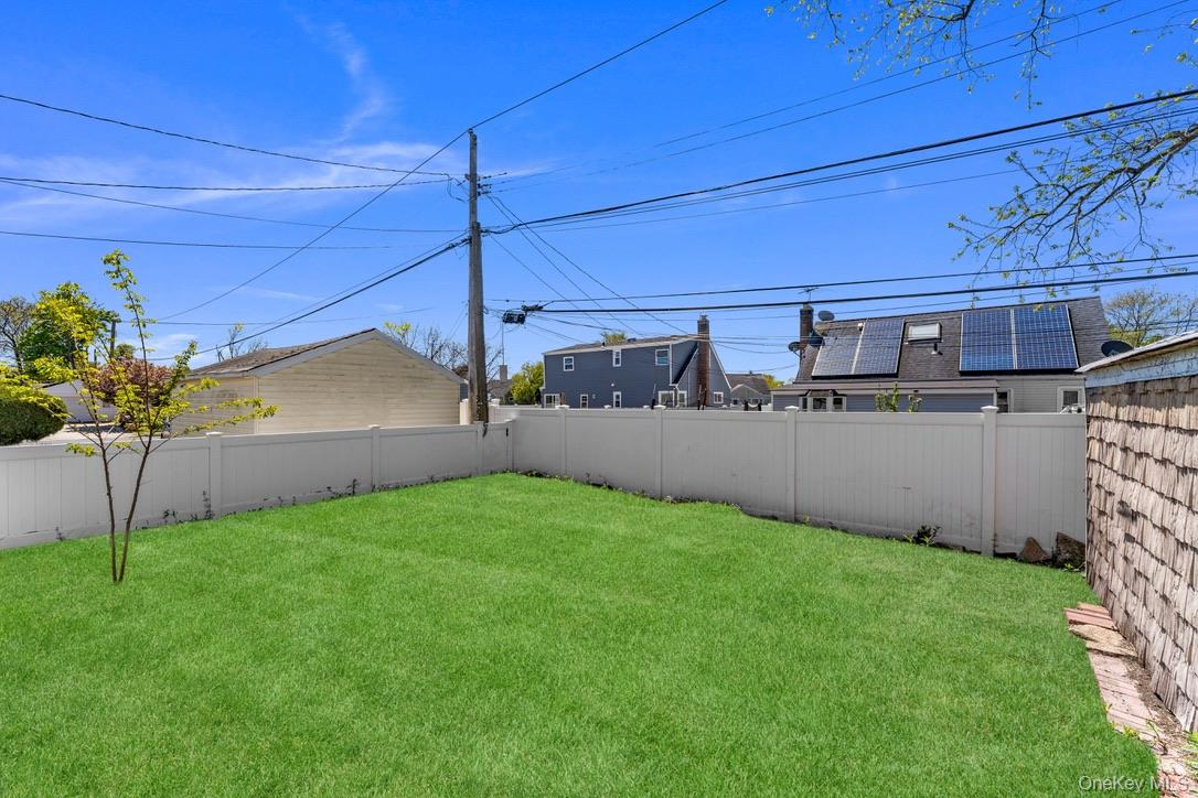 712 Park Avenue Property Photo 22