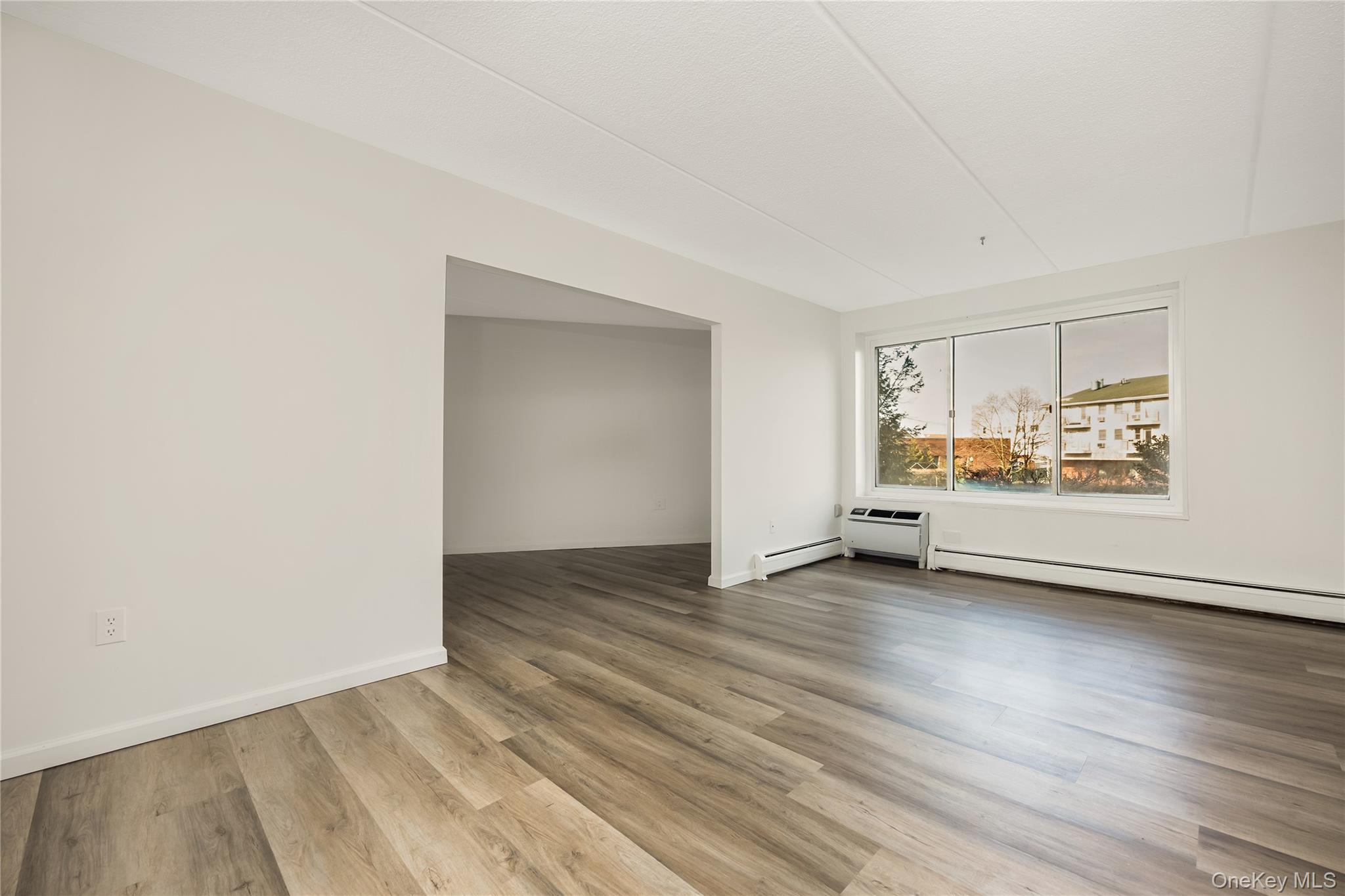 135 Post Avenue 1o Property Photo 16