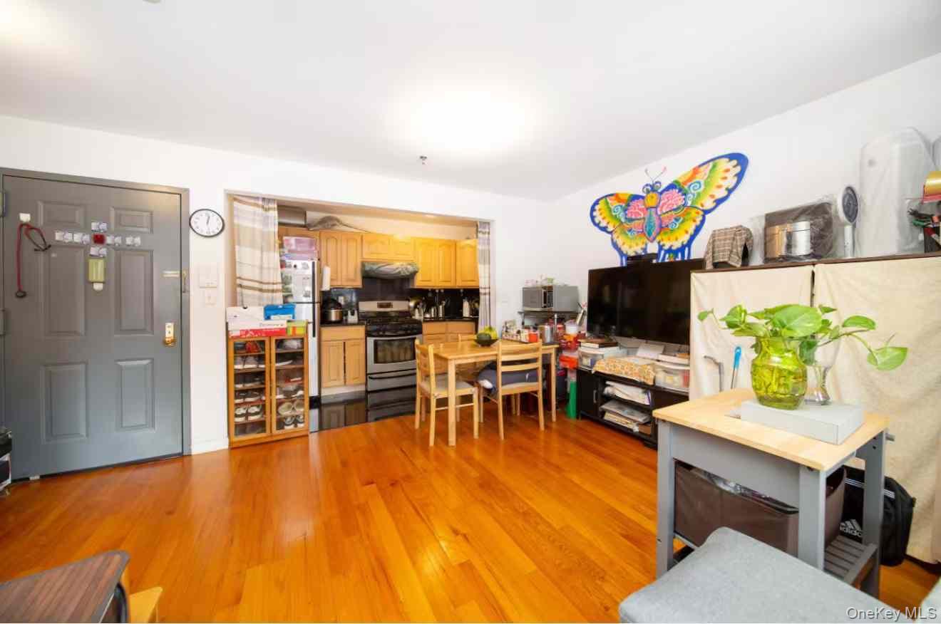 37-33 107th Street 2a Property Photo 3