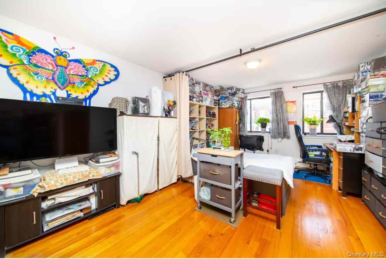37-33 107th Street 2a Property Photo 4