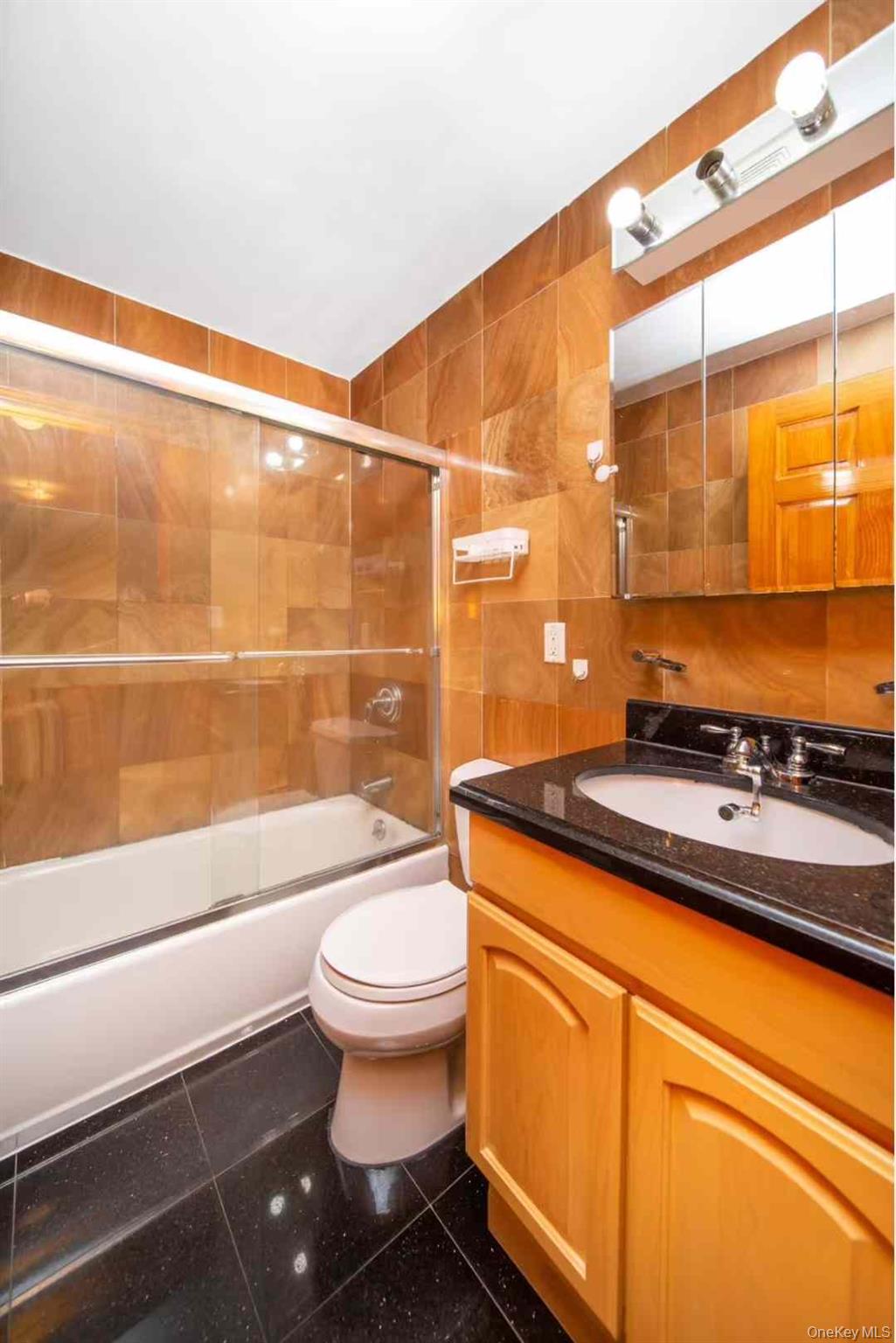37-33 107th Street 2a Property Photo 9