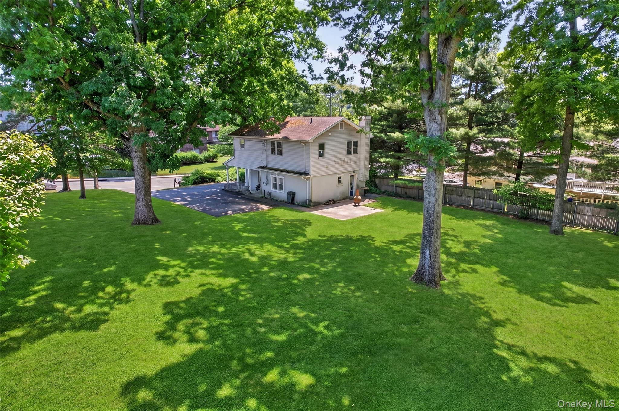 976829 Property Photo 40