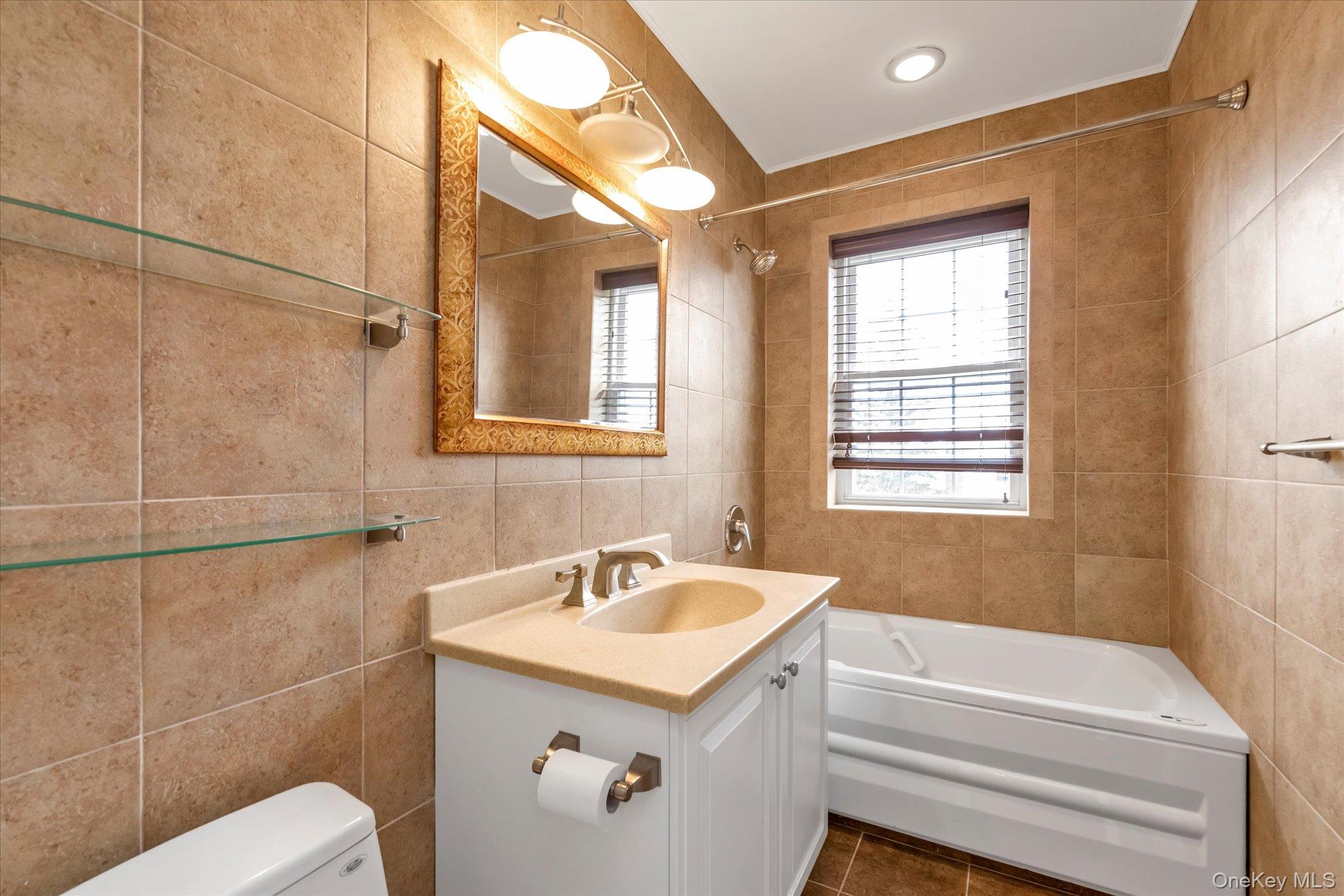 102 S Village Avenue 3b Property Photo 11
