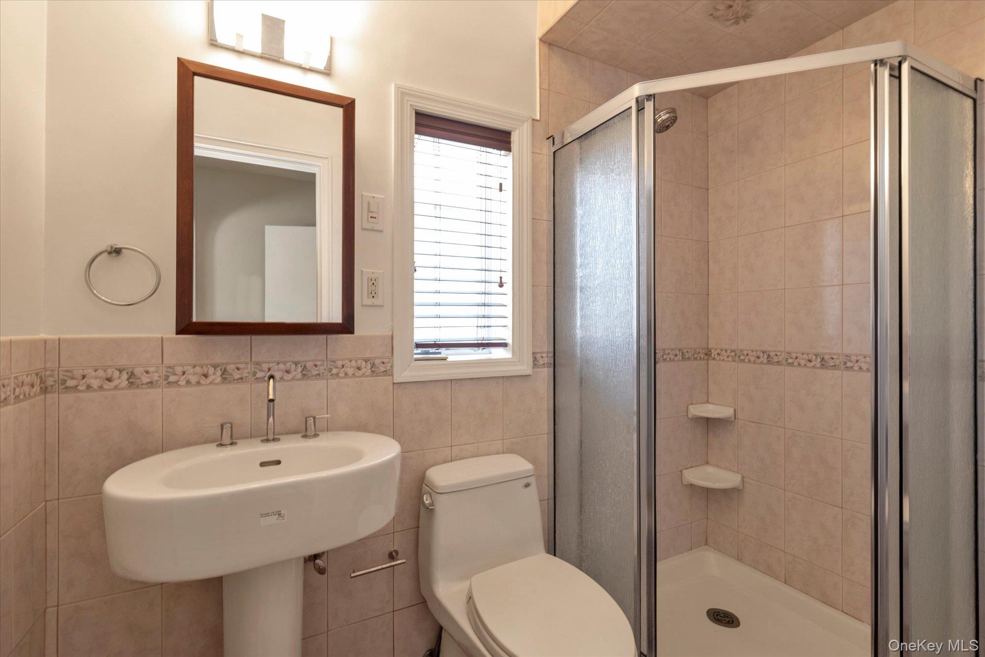 102 S Village Avenue 3b Property Photo 12