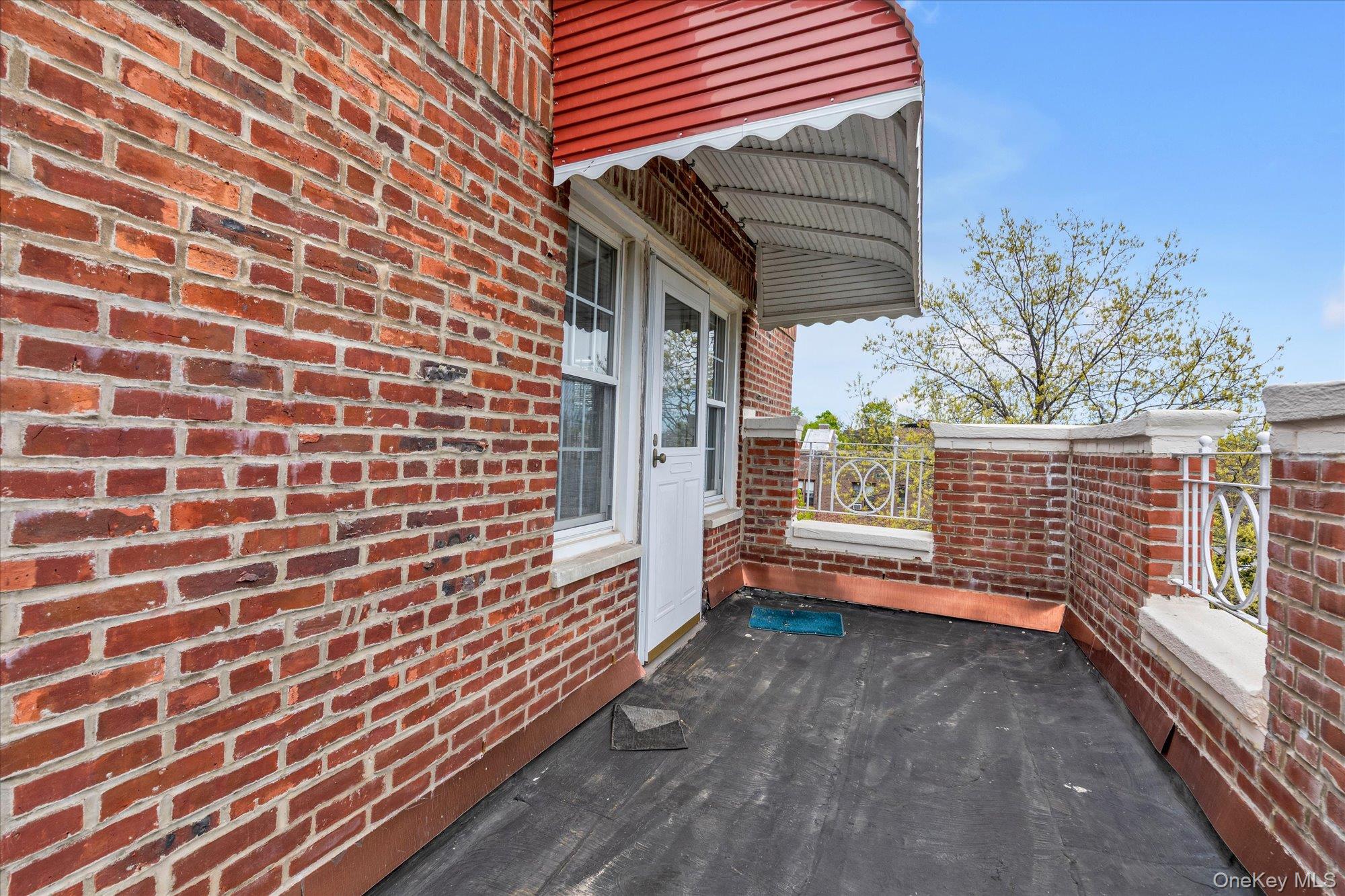 102 S Village Avenue 3b Property Photo 29