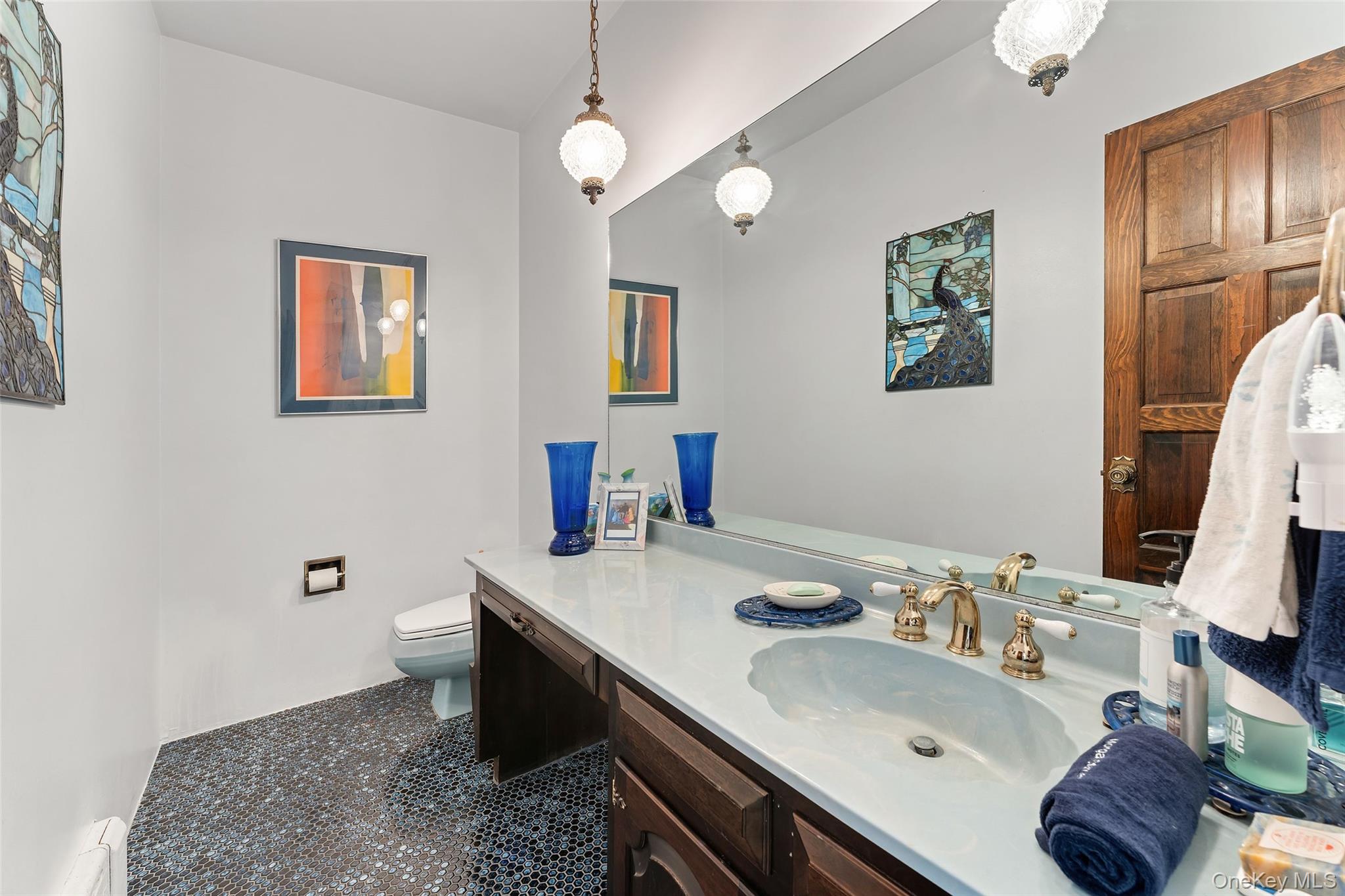 105 Cross Pond Road Property Photo 8