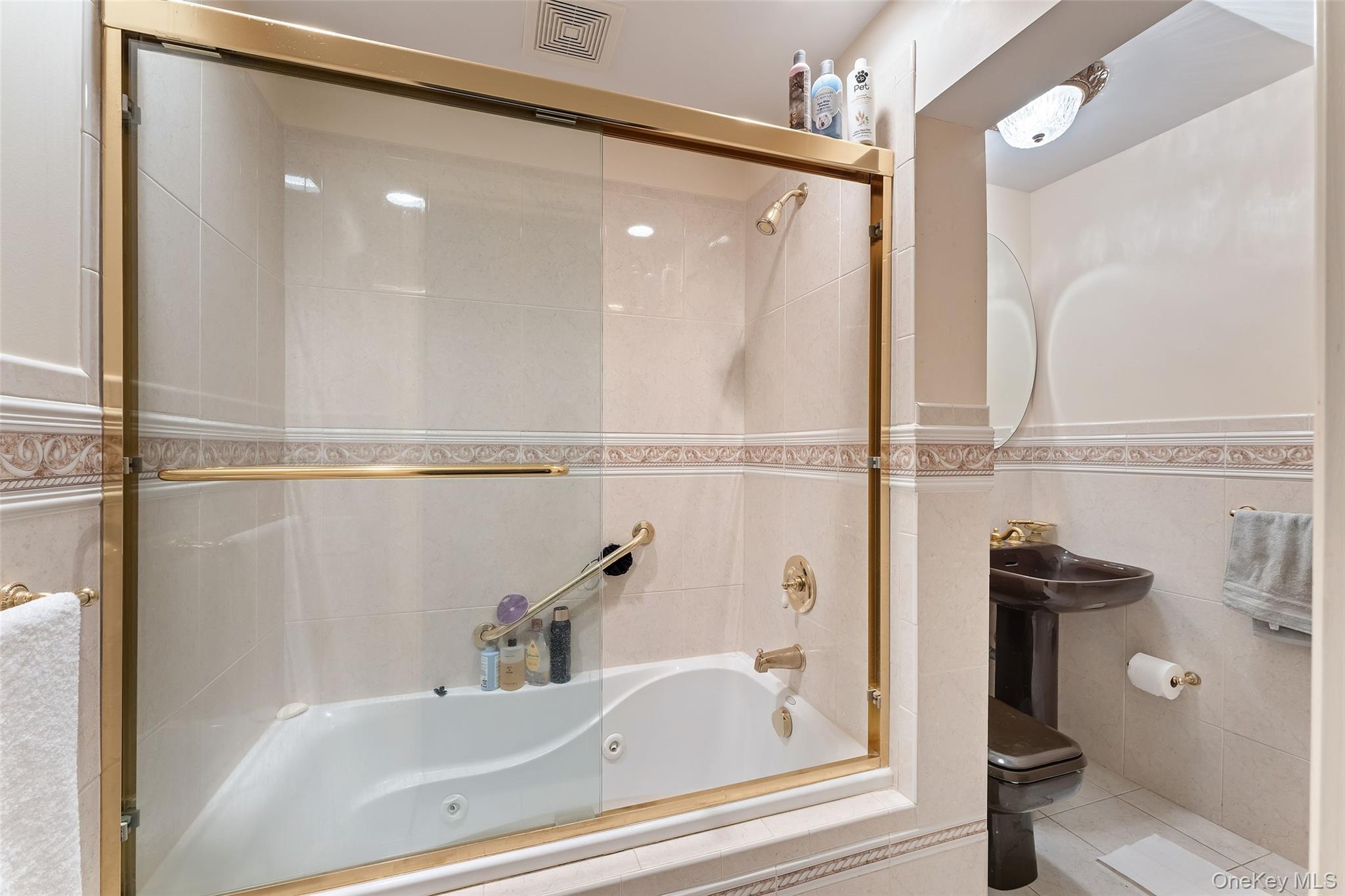 105 Cross Pond Road Property Photo 38