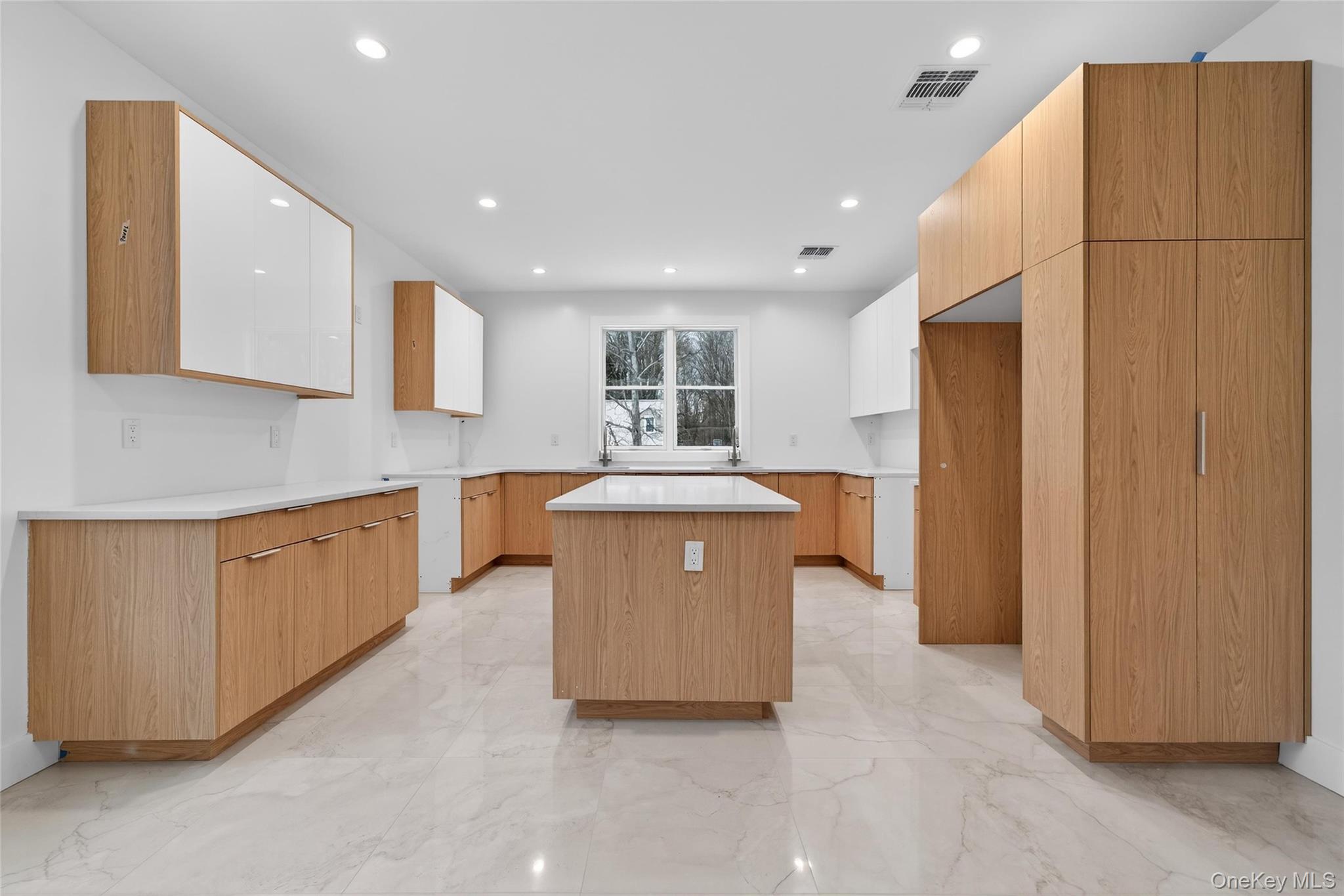 71 Lawrence Avenue Property Photo 13